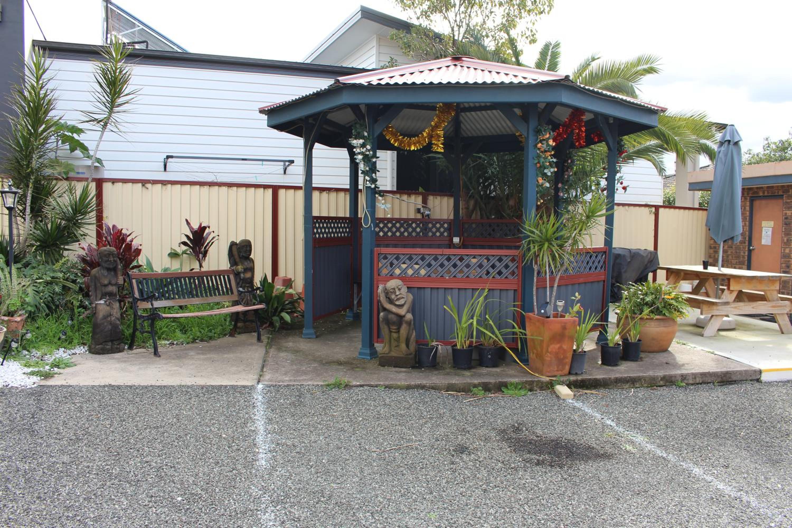 Bridge View Motel