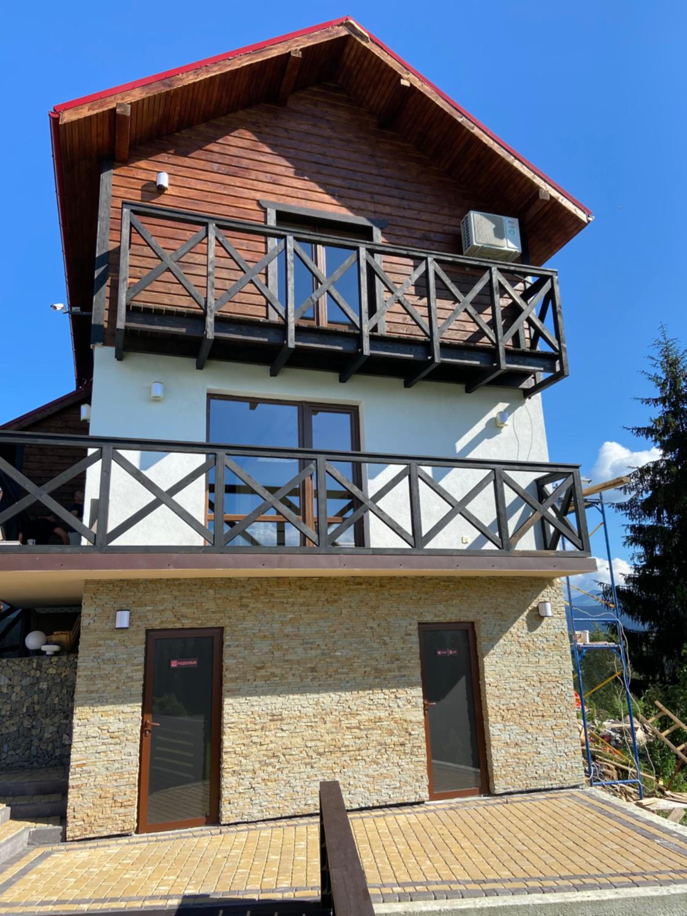 Photo 12