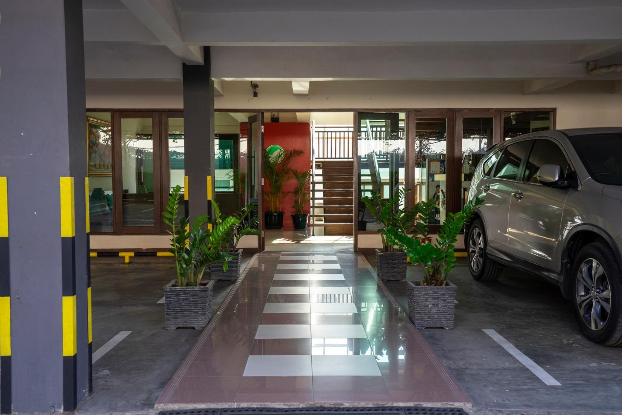 Dago's Hill Hotel, Бандунг - 9