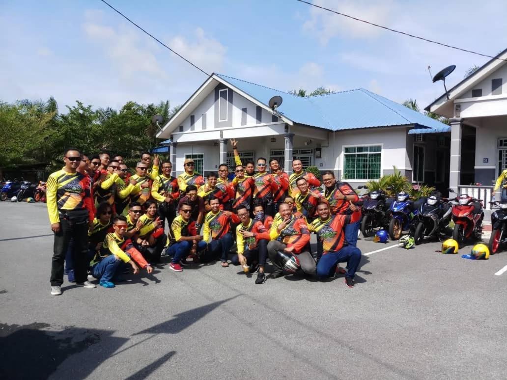 Homestay Hj Esmon Parit Raja UTHM photo 7