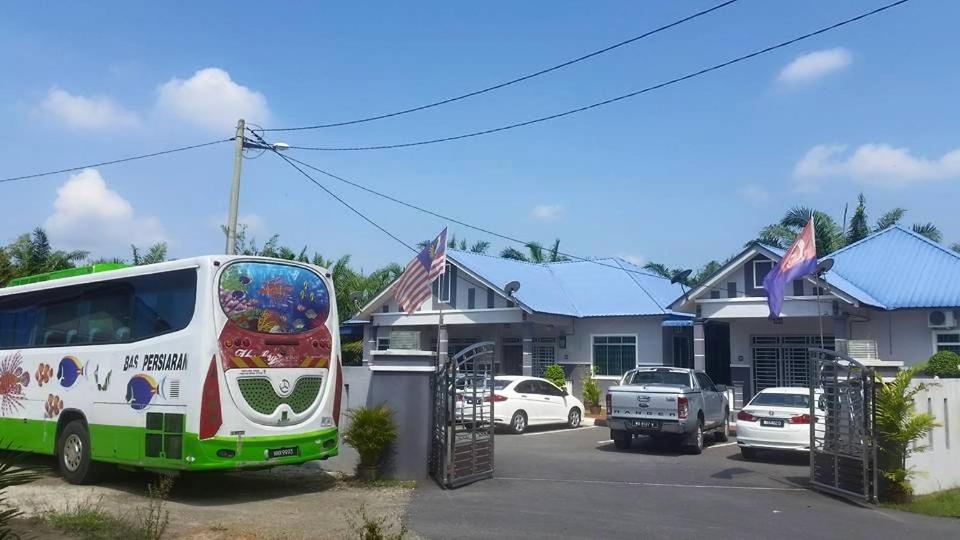Homestay Hj Esmon Parit Raja UTHM photo 4