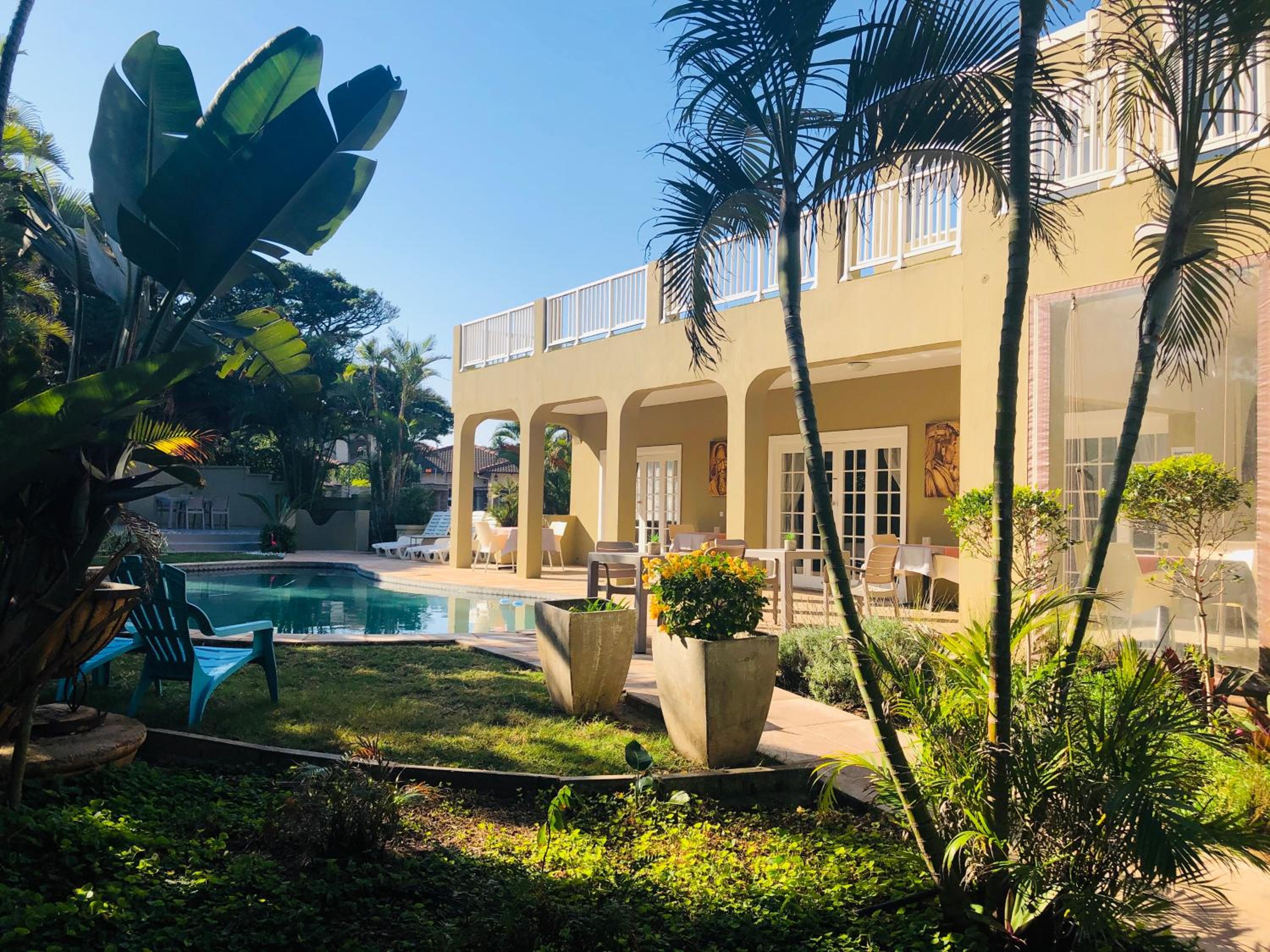 Caza Beach Guesthouse