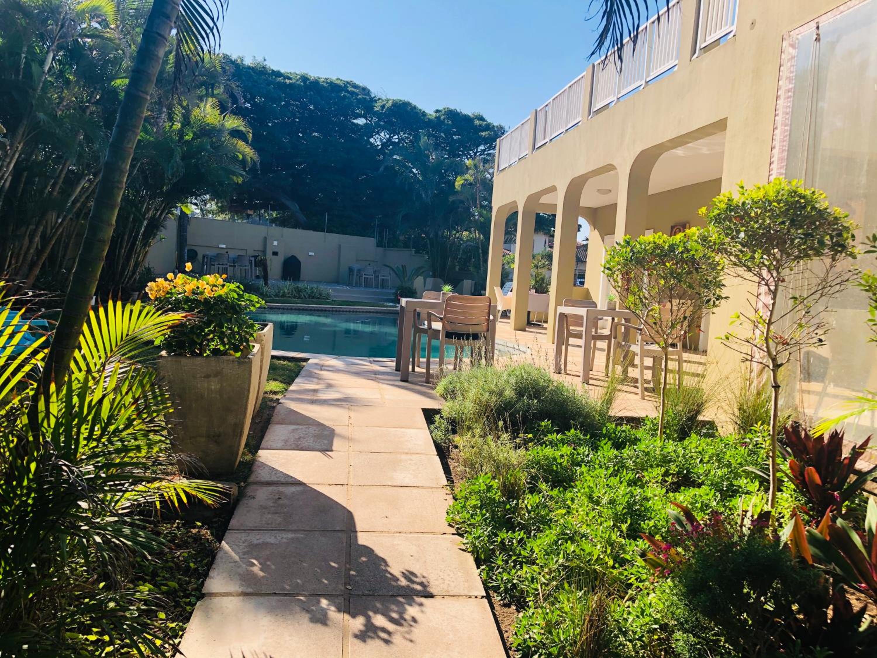 Caza Beach Guesthouse