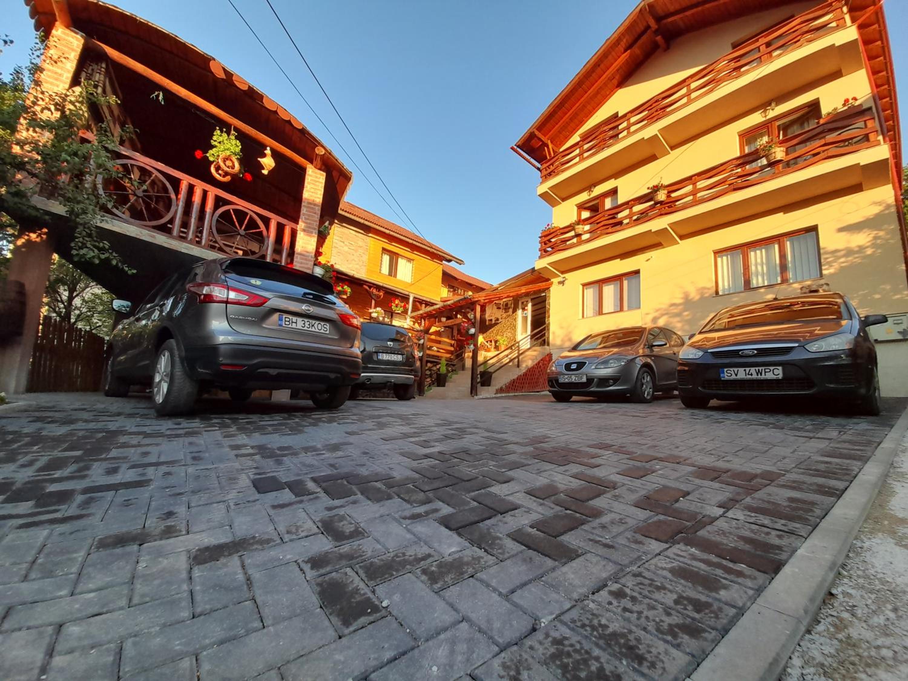 Pensiunea Mia view 2