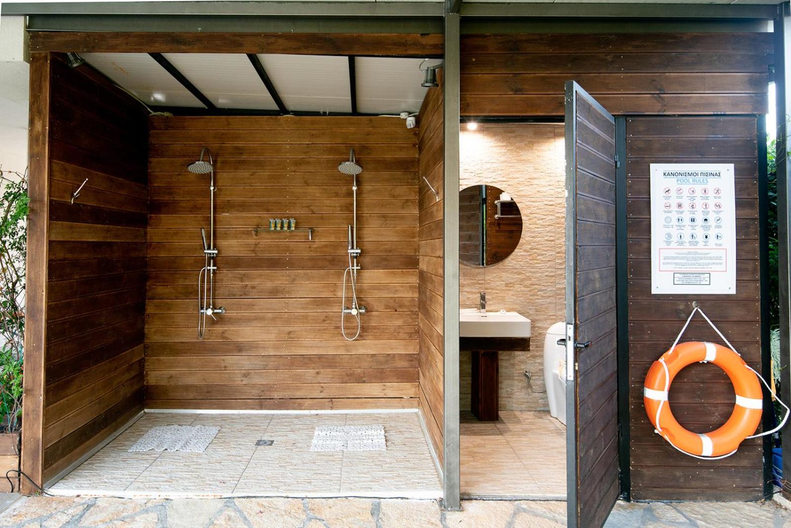 Enervillas VIP Villas with pool bbq photo 3