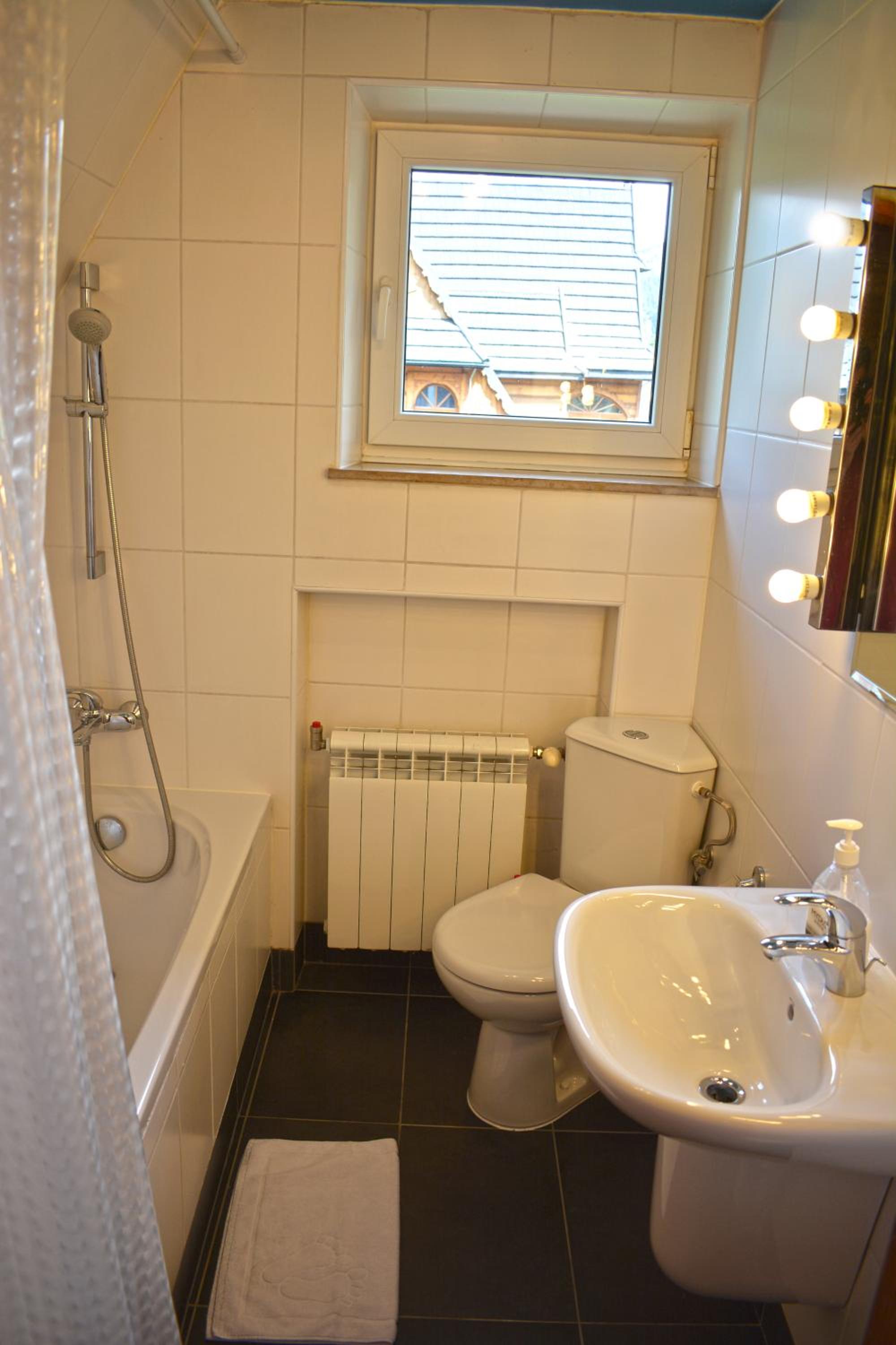 Photo 50