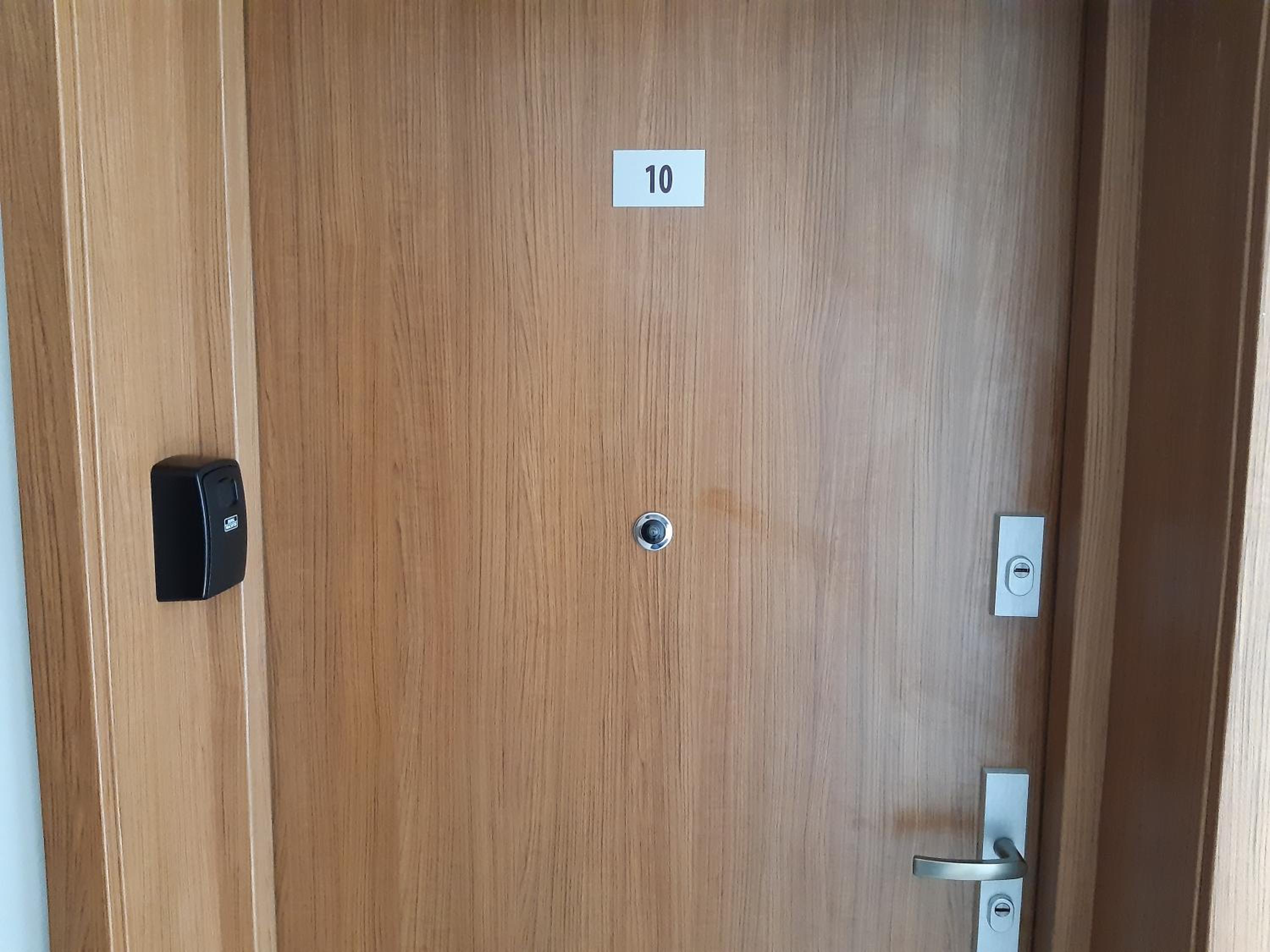 Photo 12