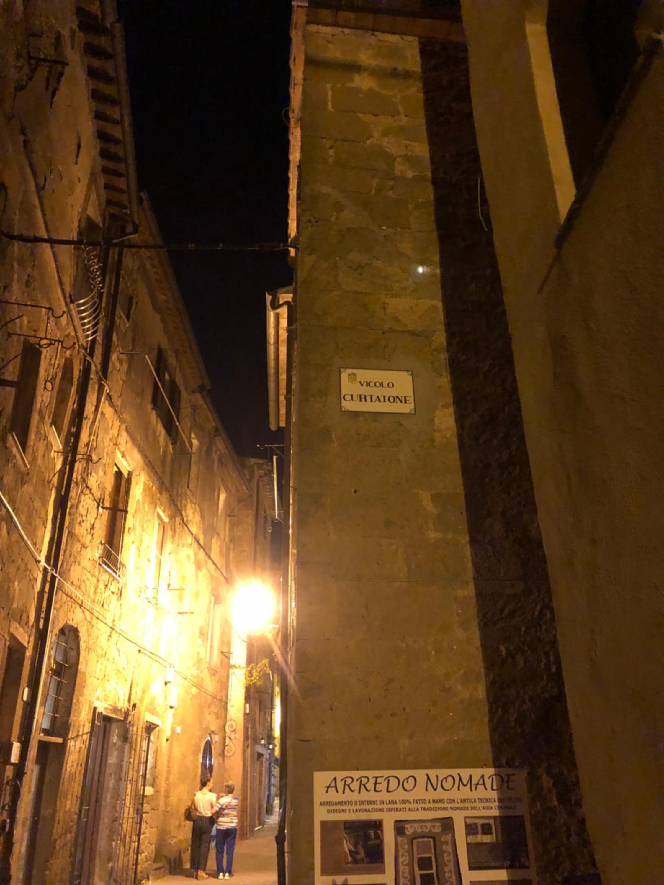 NIDO NEL TUFO