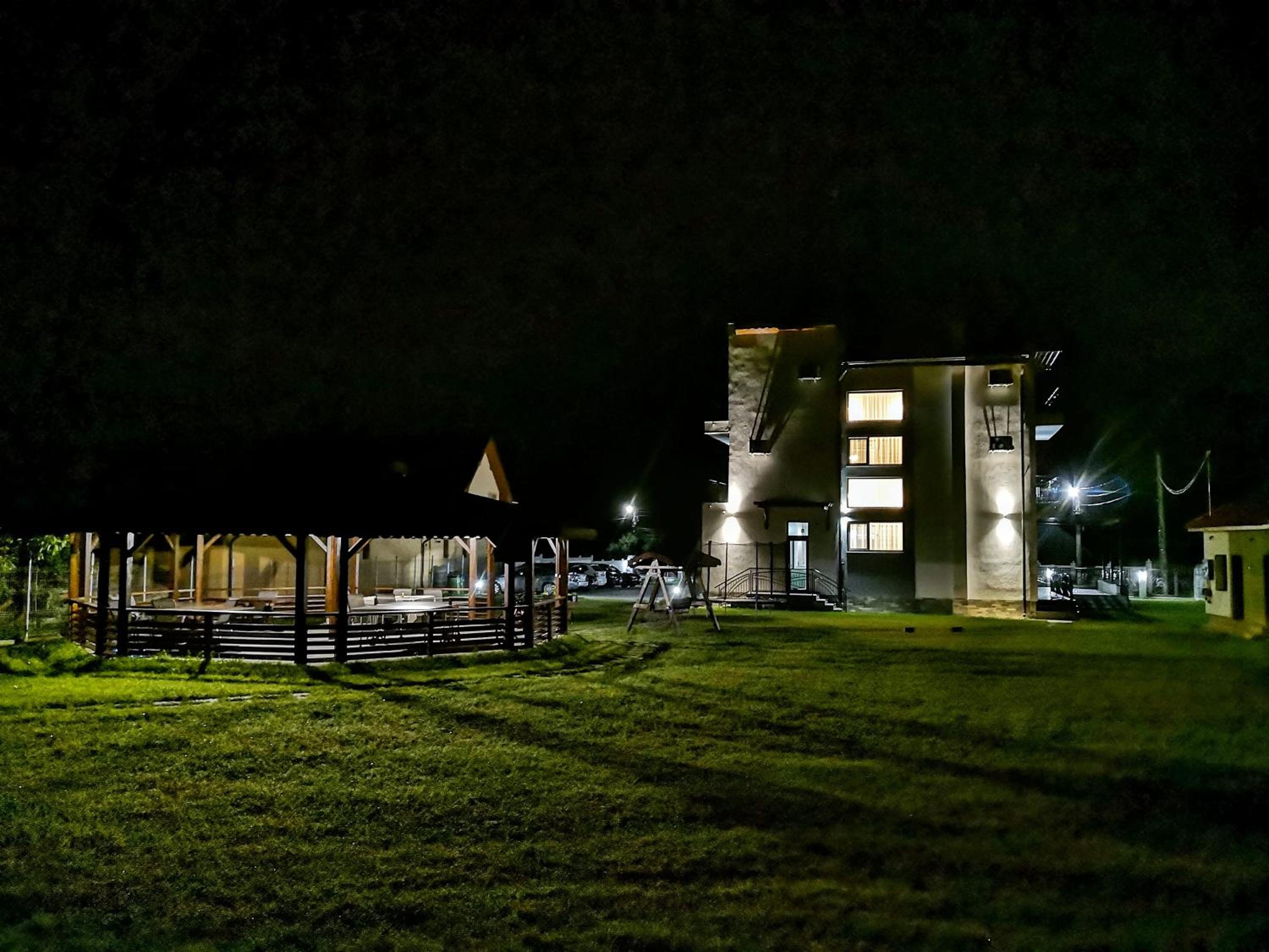 Photo 45