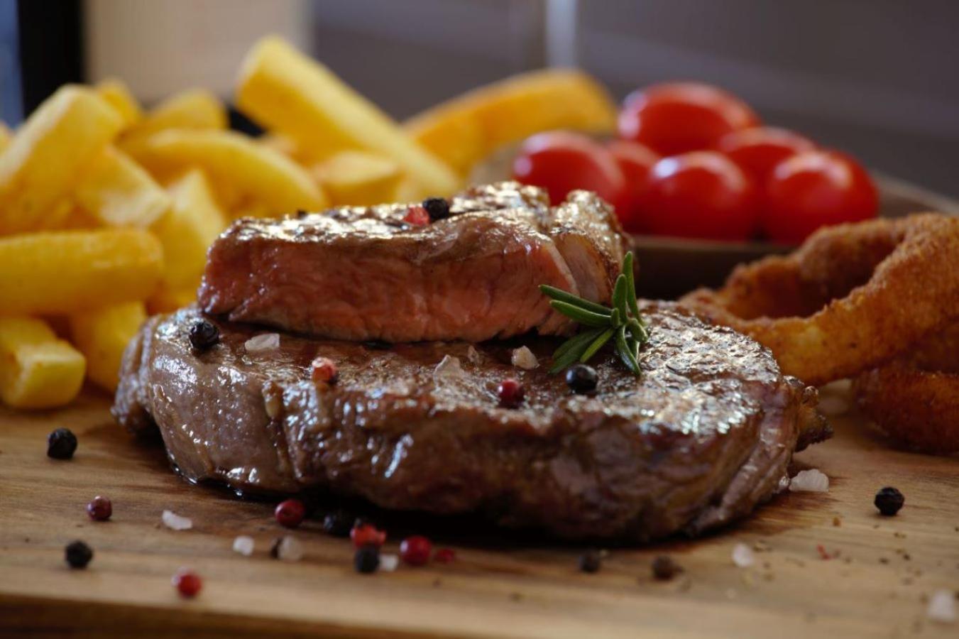 Celtis Country Lodge & Restaurant
