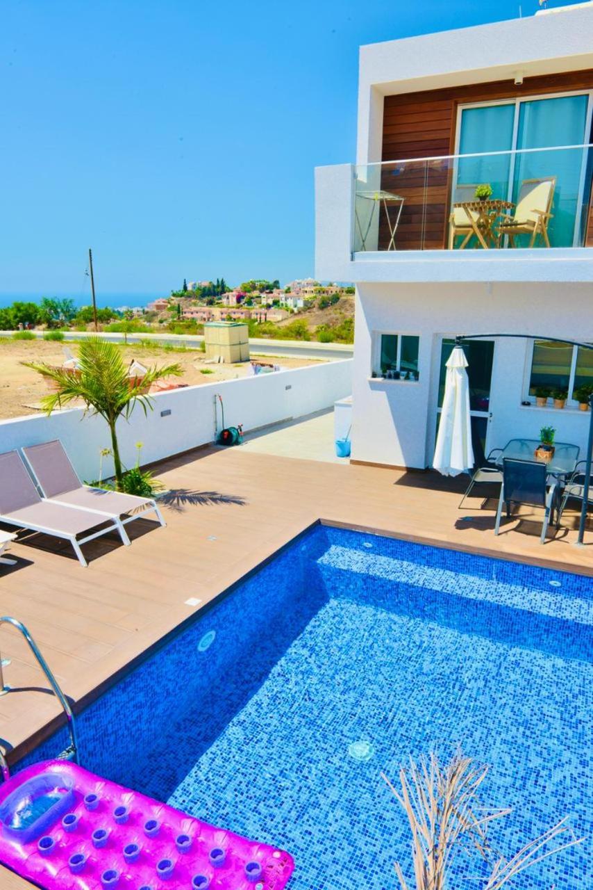 Melanos Residence 2 bdrm townhouse with private pool
