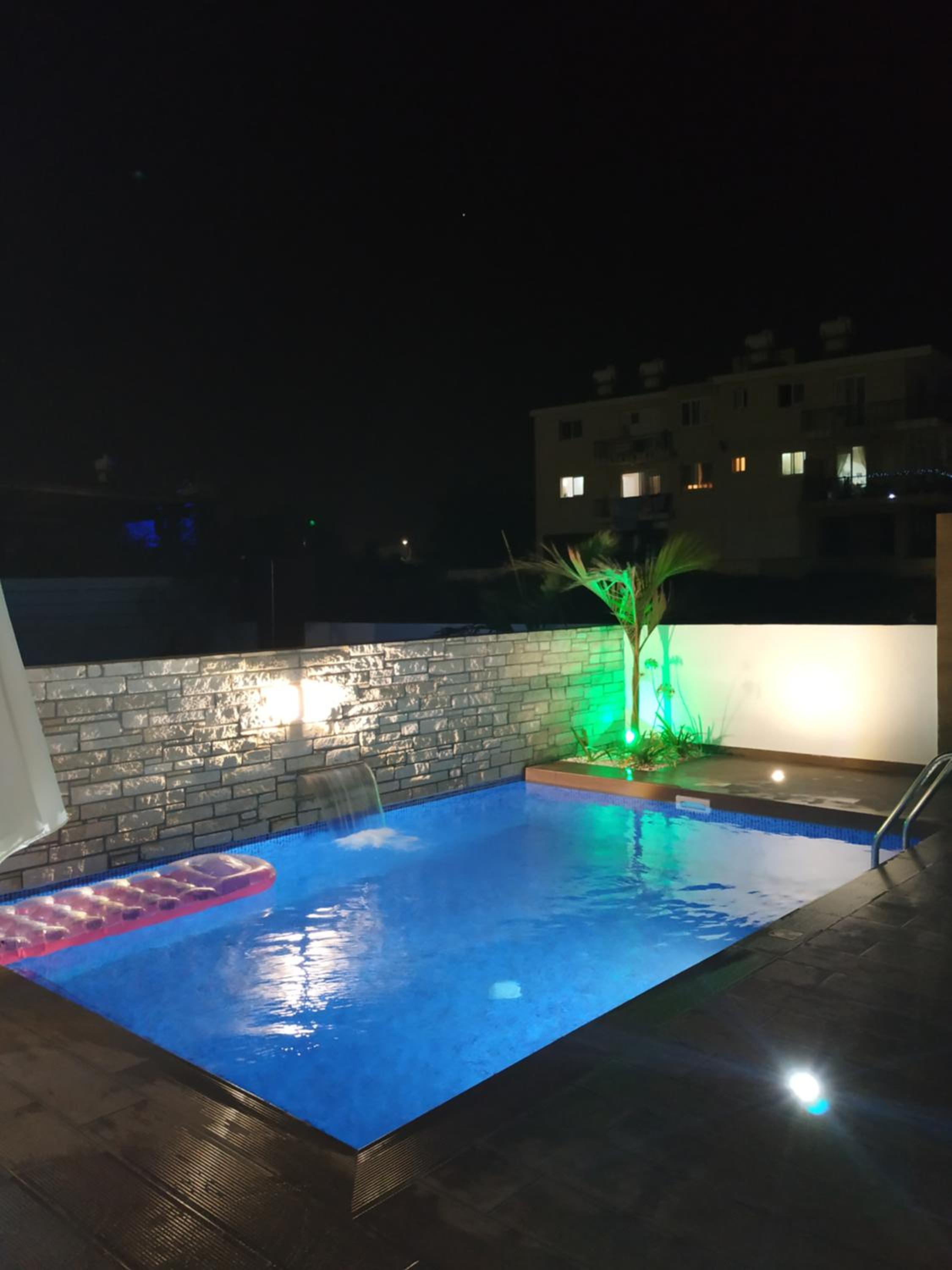 Melanos Residence 2 bdrm townhouse with private pool