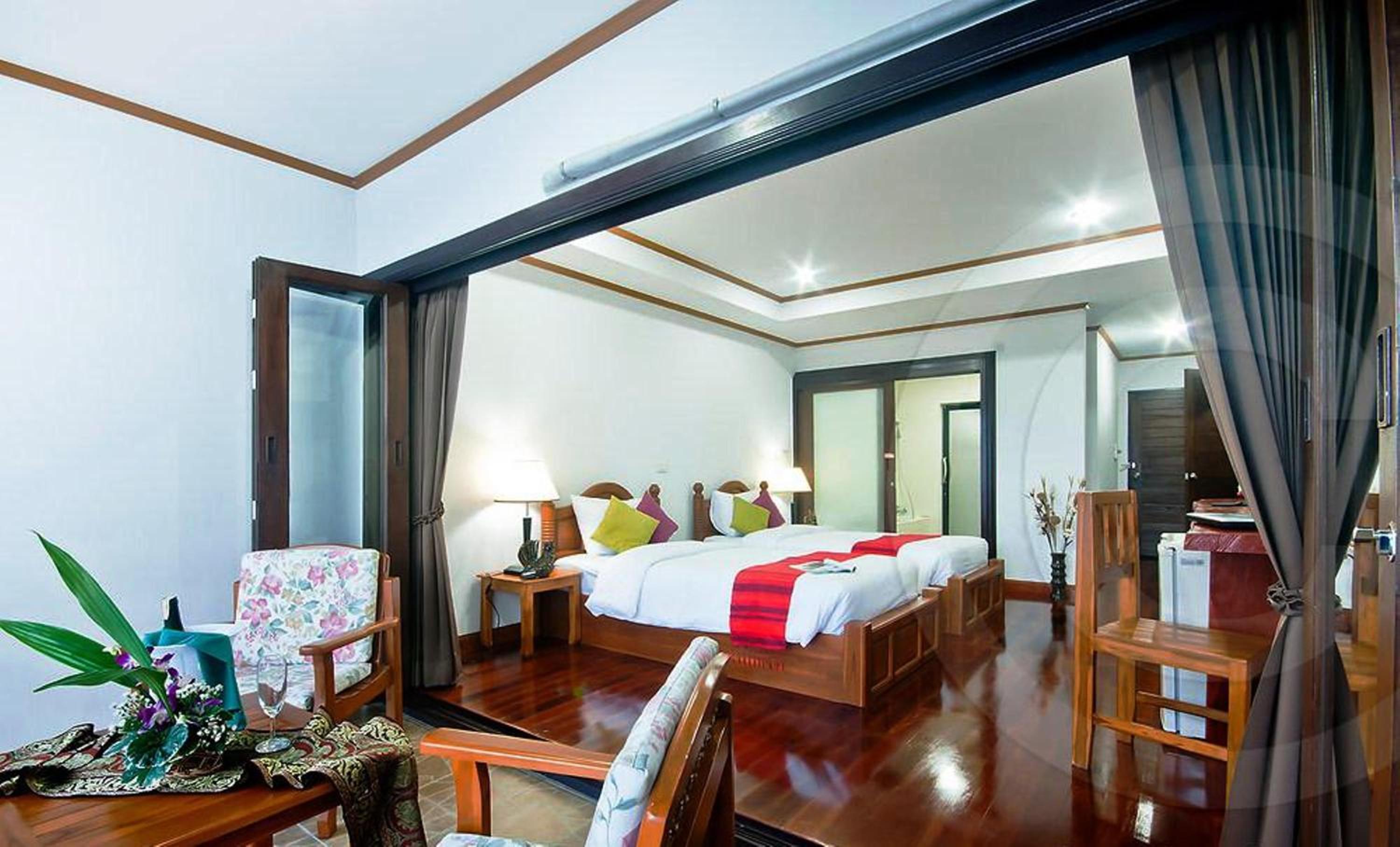 Lipa Bay Resort