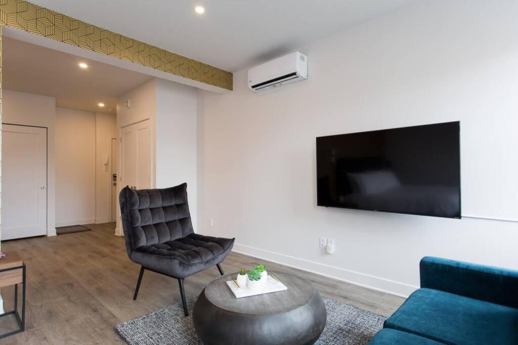 Live Like a Local in this Superb Loft by Den Stays