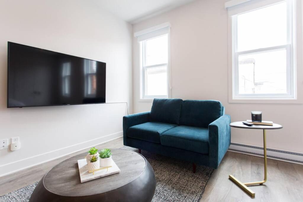 Live Like a Local in this Superb Loft by Den Stays