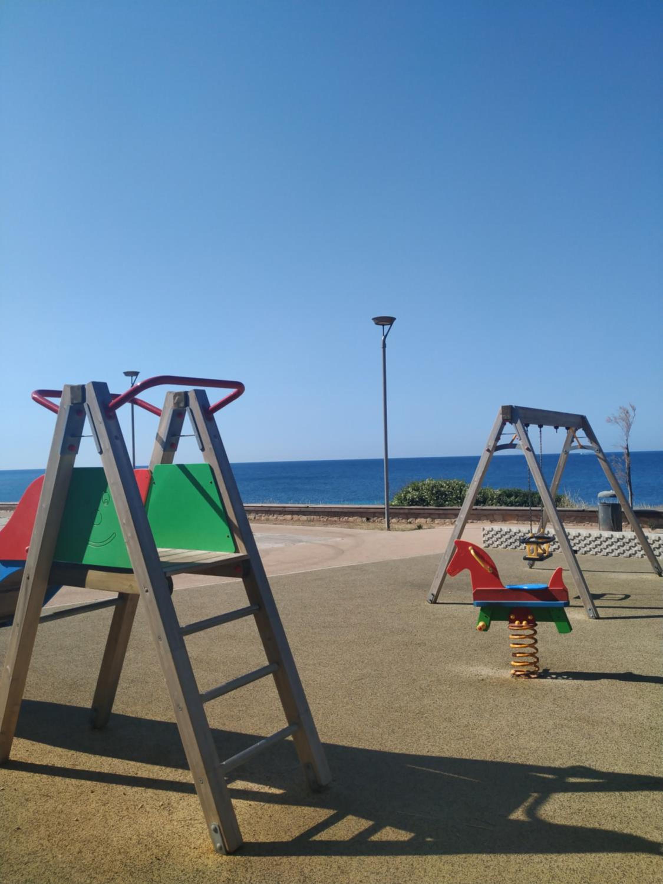 La Maison Blue a 100 mt dal mare - holiday2pet,com -