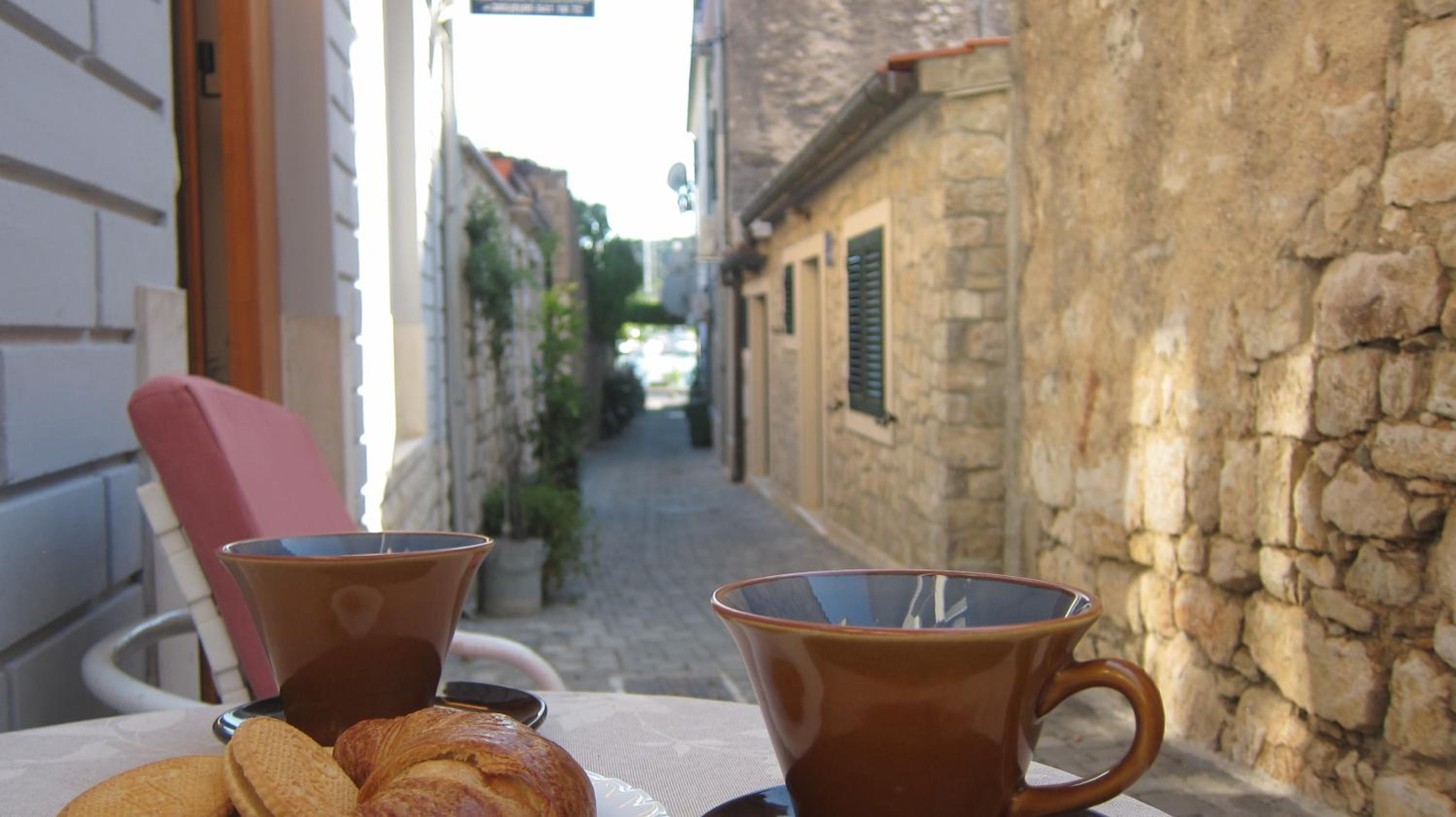 Hotel Viola - Image 1