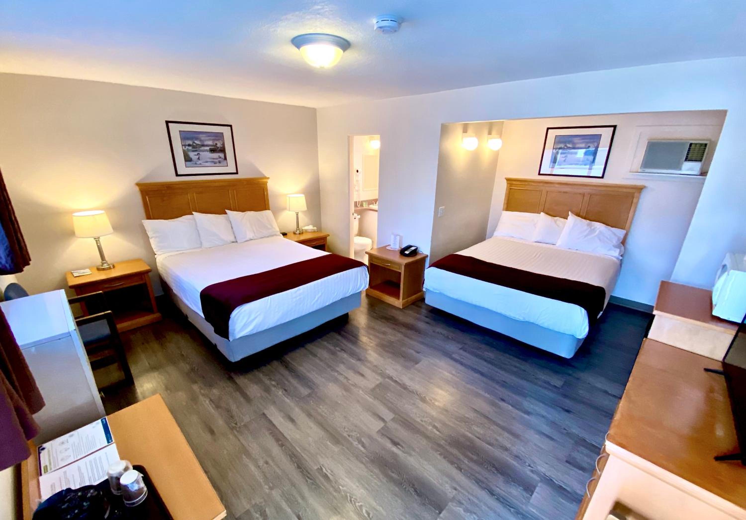 Silver Star Motel view 2