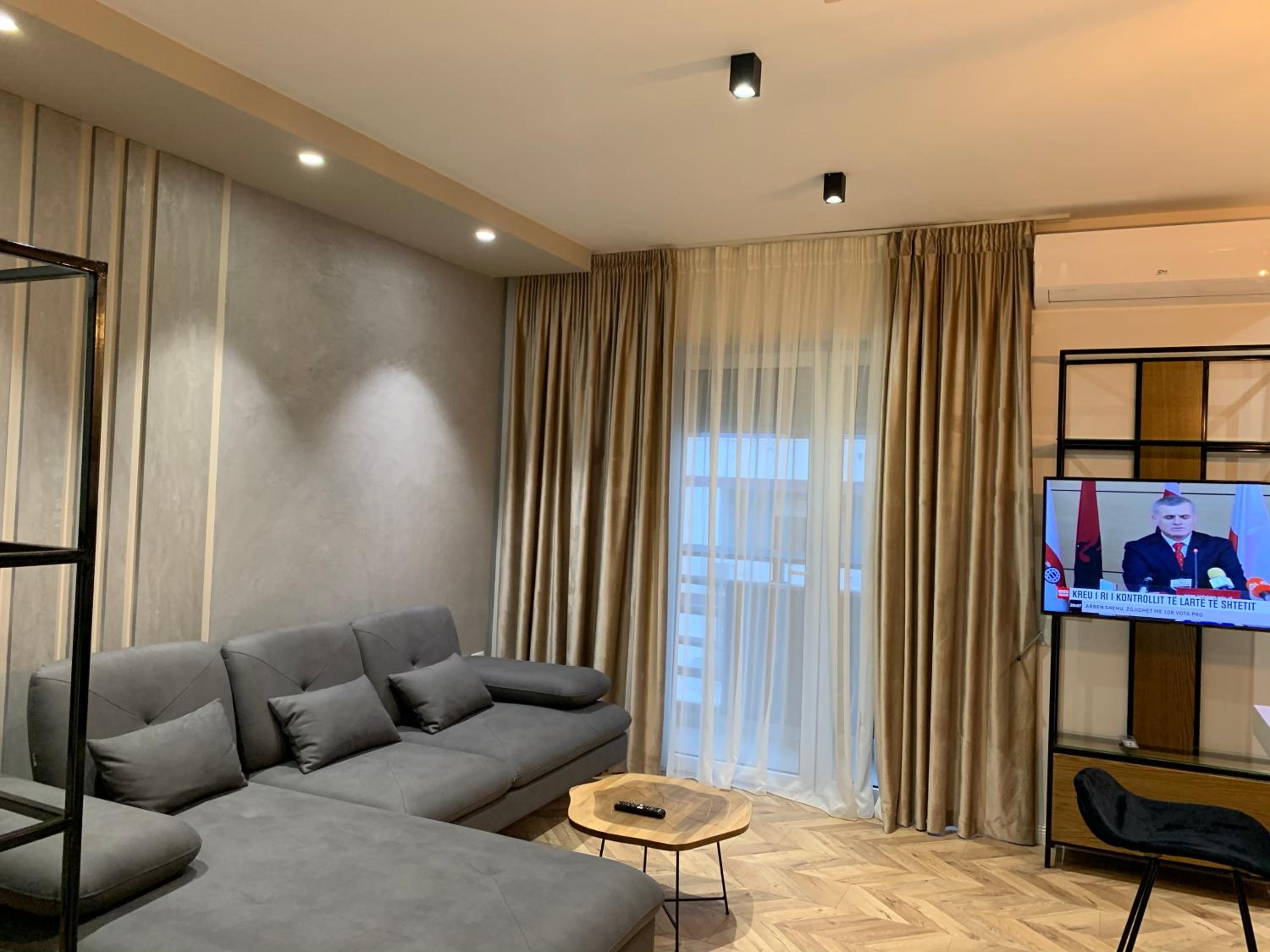 Haris Apartment Tirana no.3