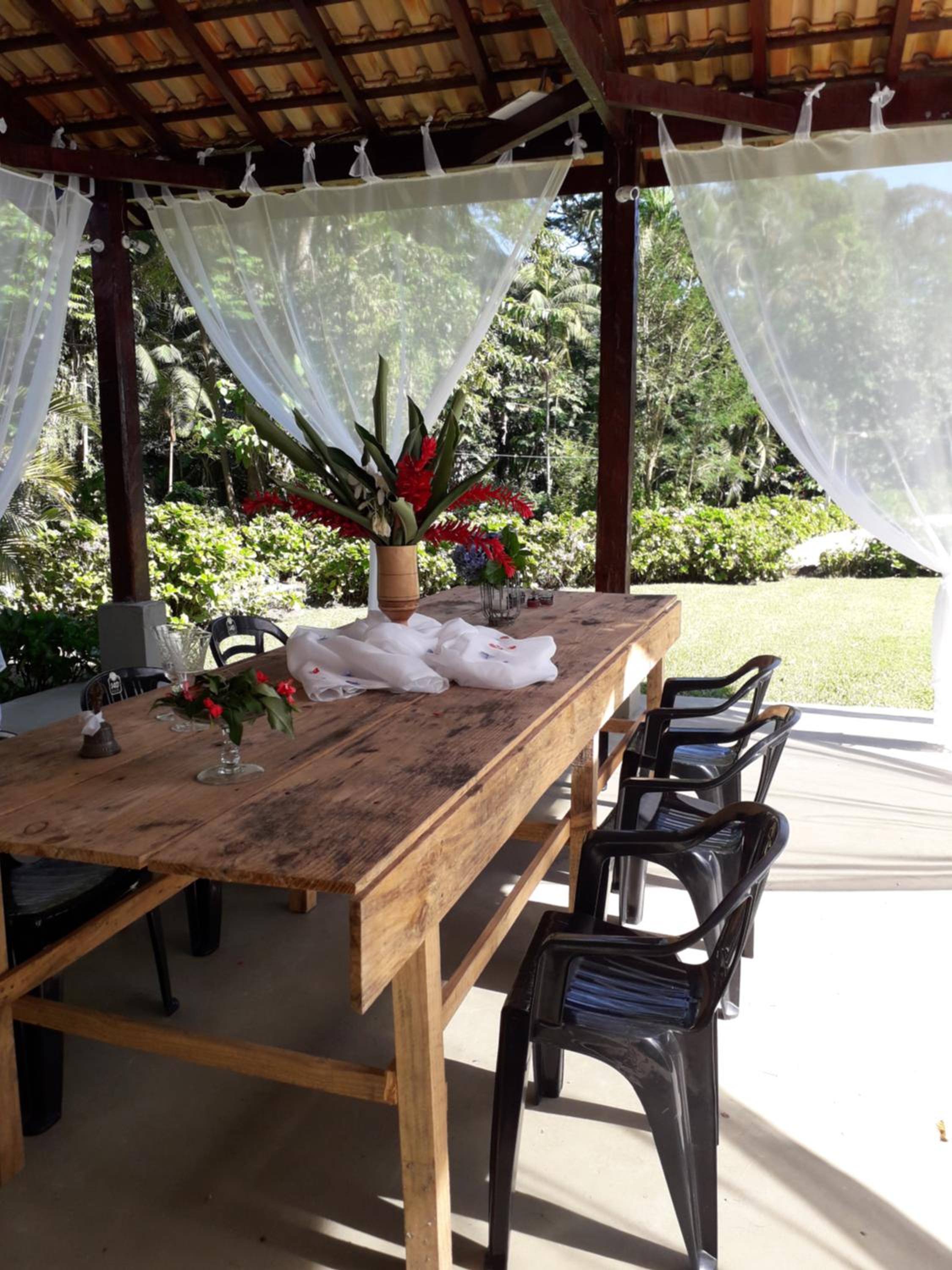 Casa Linda - Piscina Ampla - Jacuzzi - Imenso Jardim