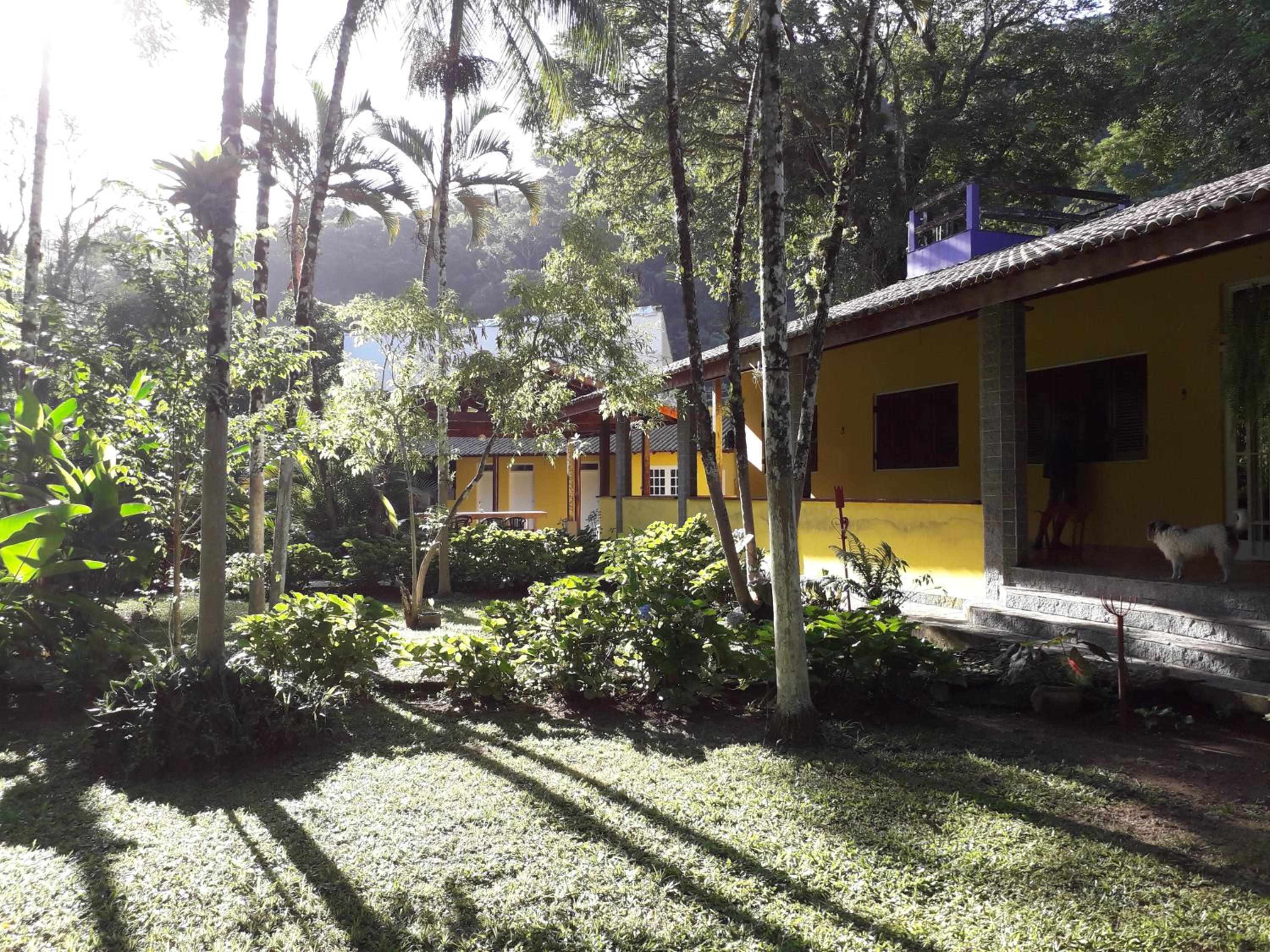 Casa Linda - Piscina Ampla - Jacuzzi - Imenso Jardim