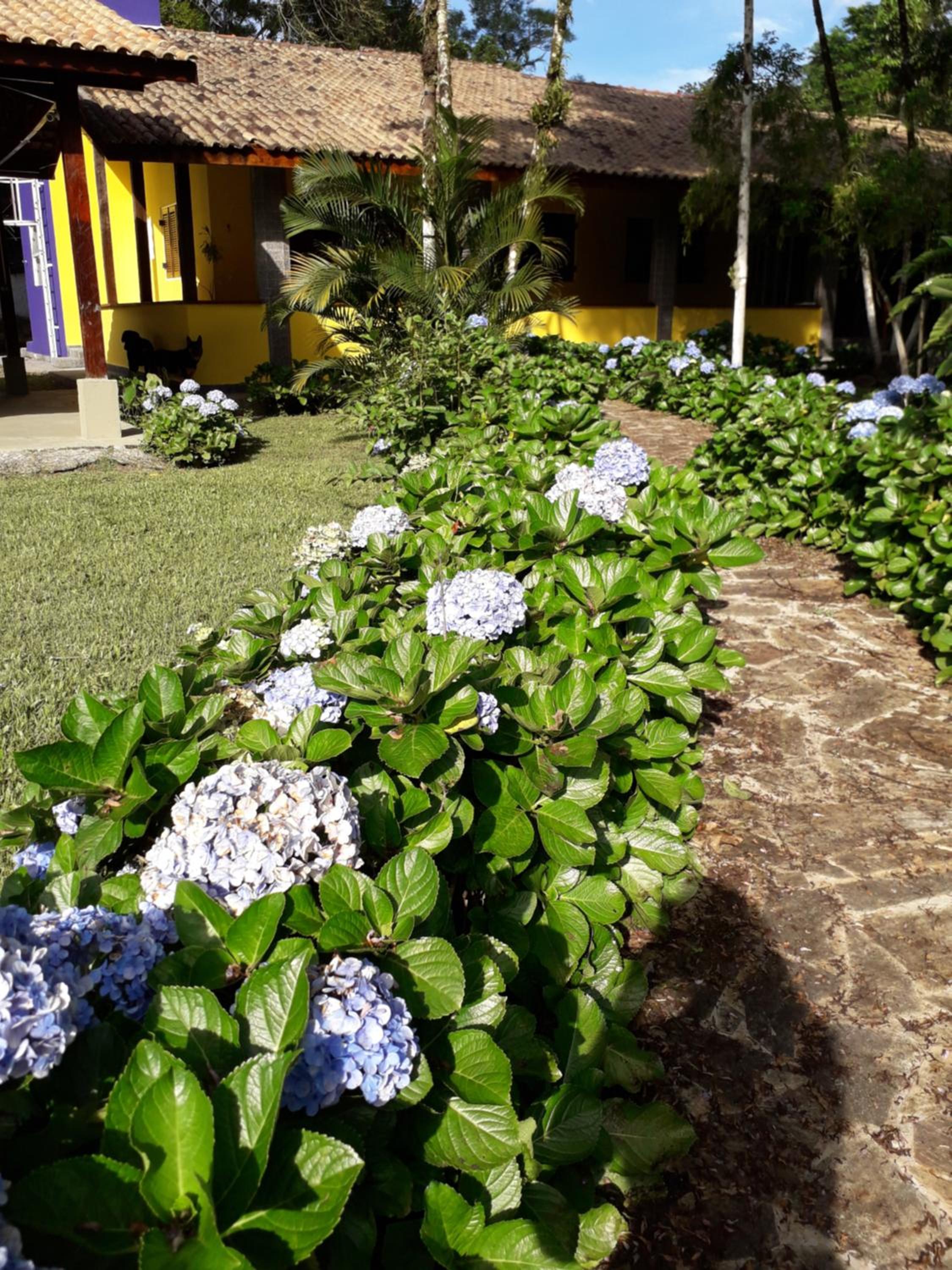 Casa Linda - Piscina Ampla - Jacuzzi - Imenso Jardim