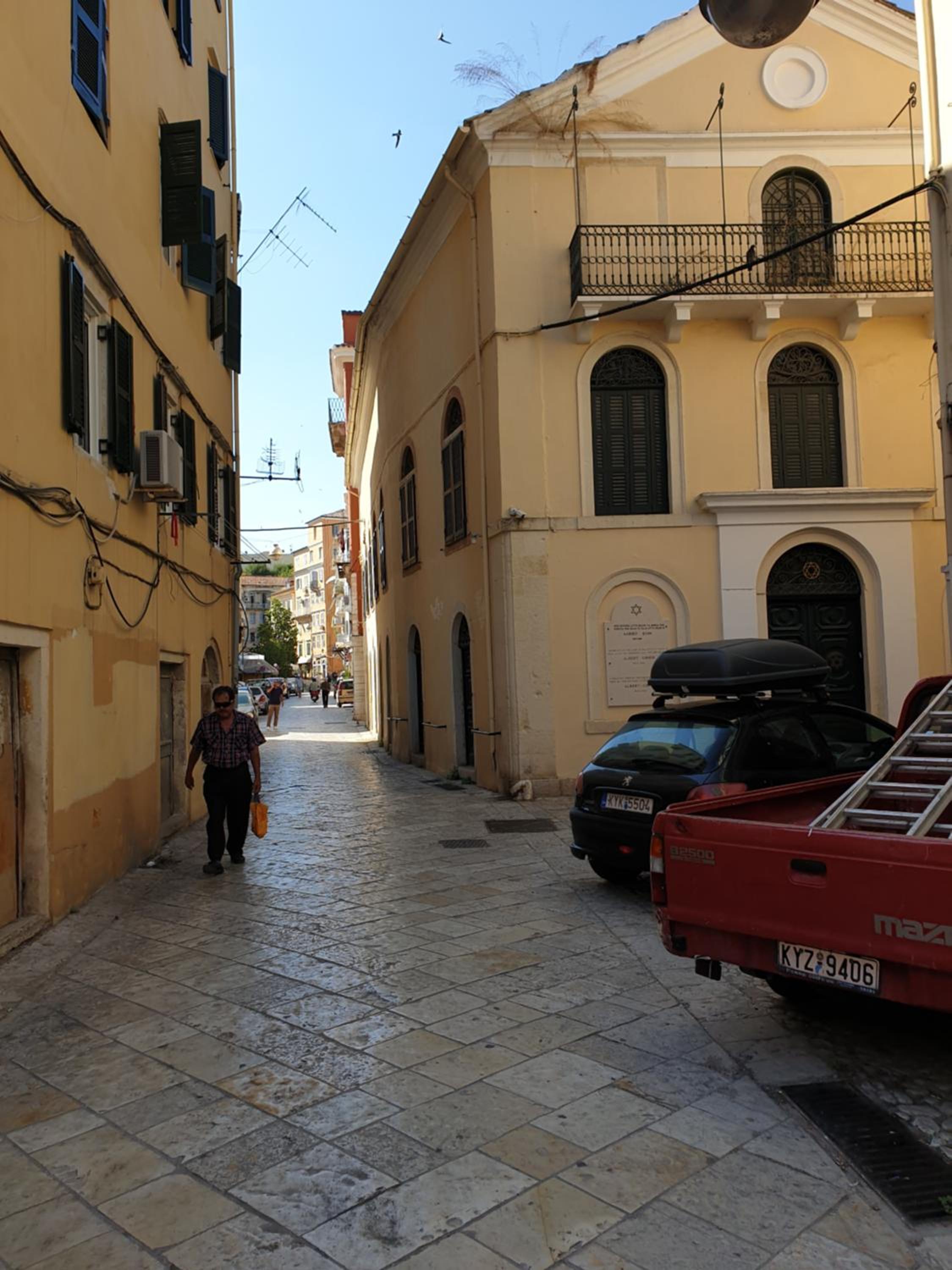 Photo 19