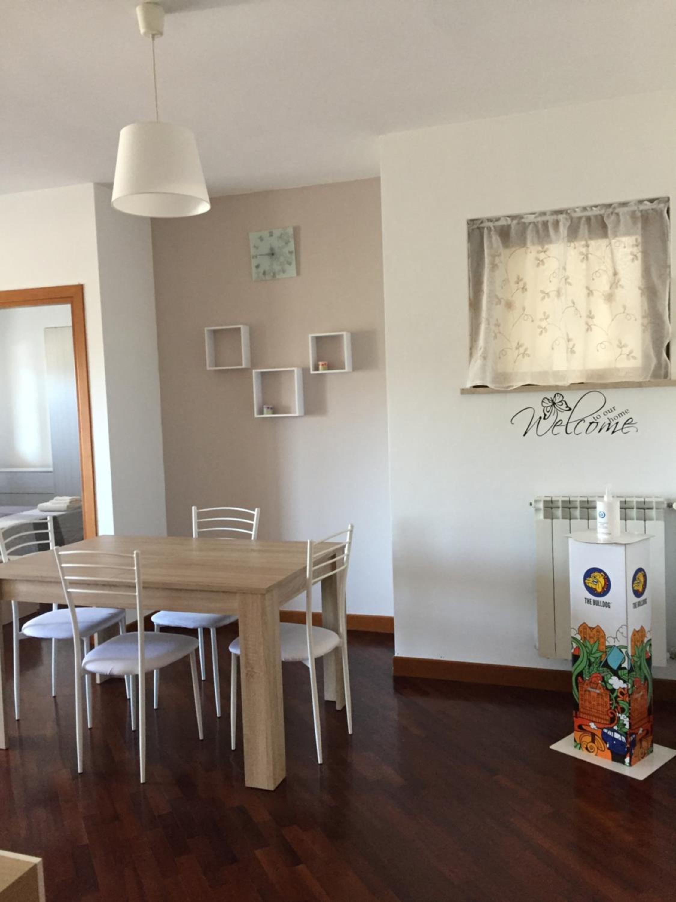 Hotel Dali House Airport And Fiera