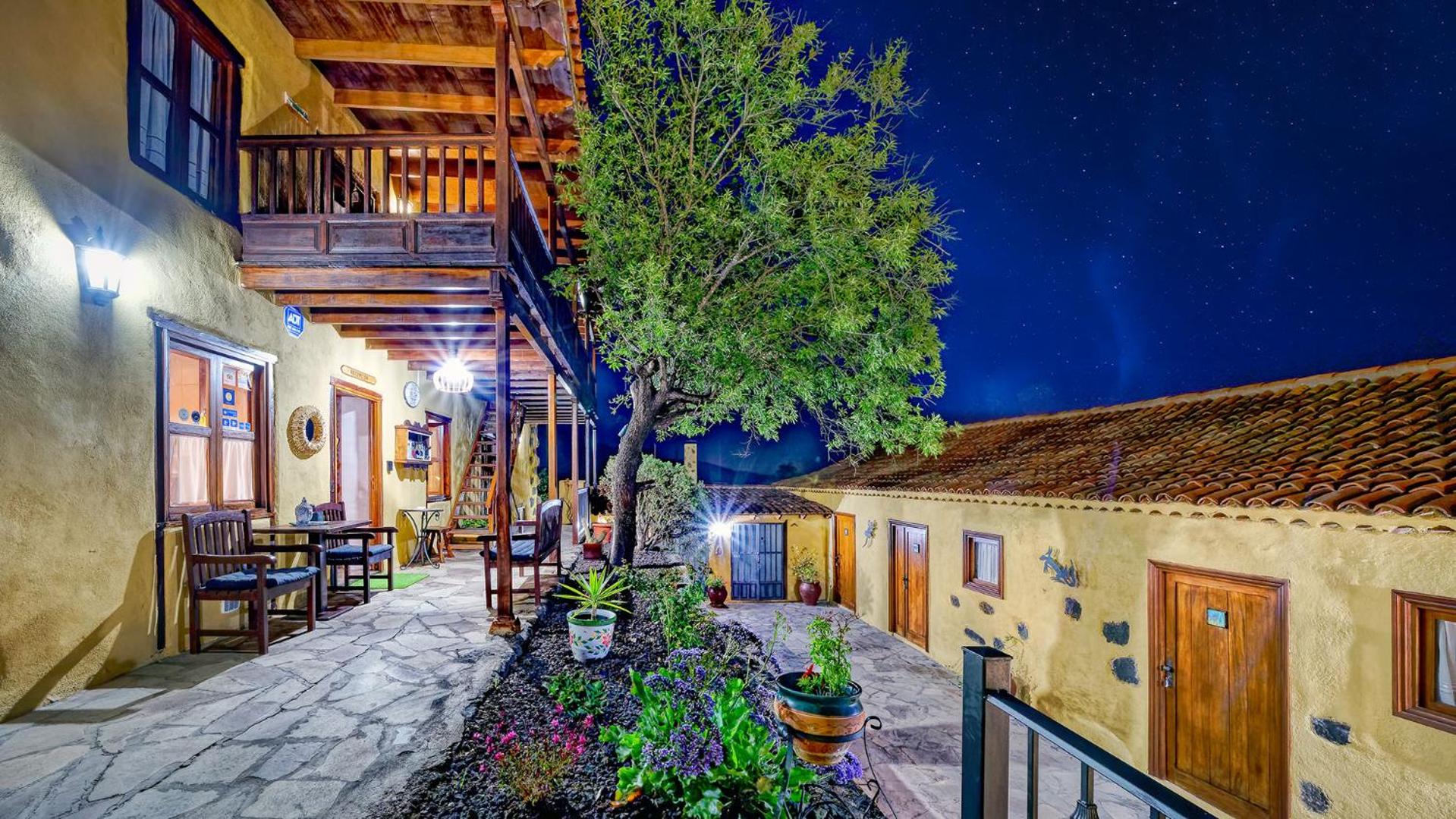 Hotel Rural La Correa del Almendro & Bubble Experience - Adults Only