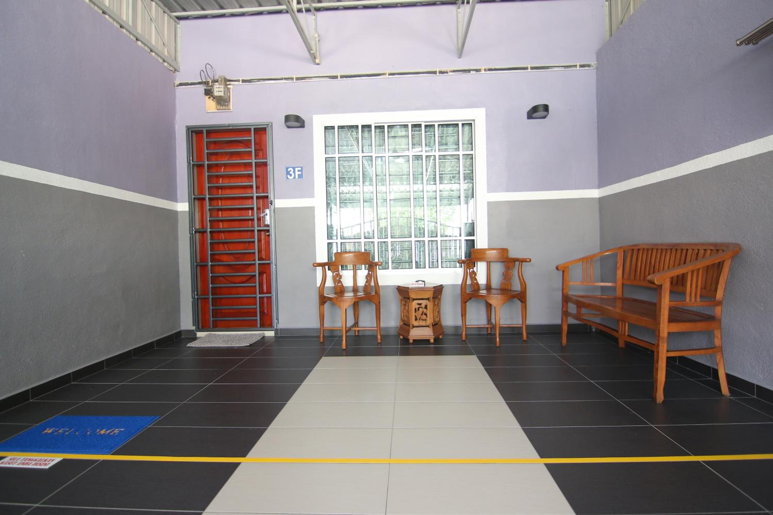 Homestay Hj Esmon 3 UTHM Parit Raja photo 6
