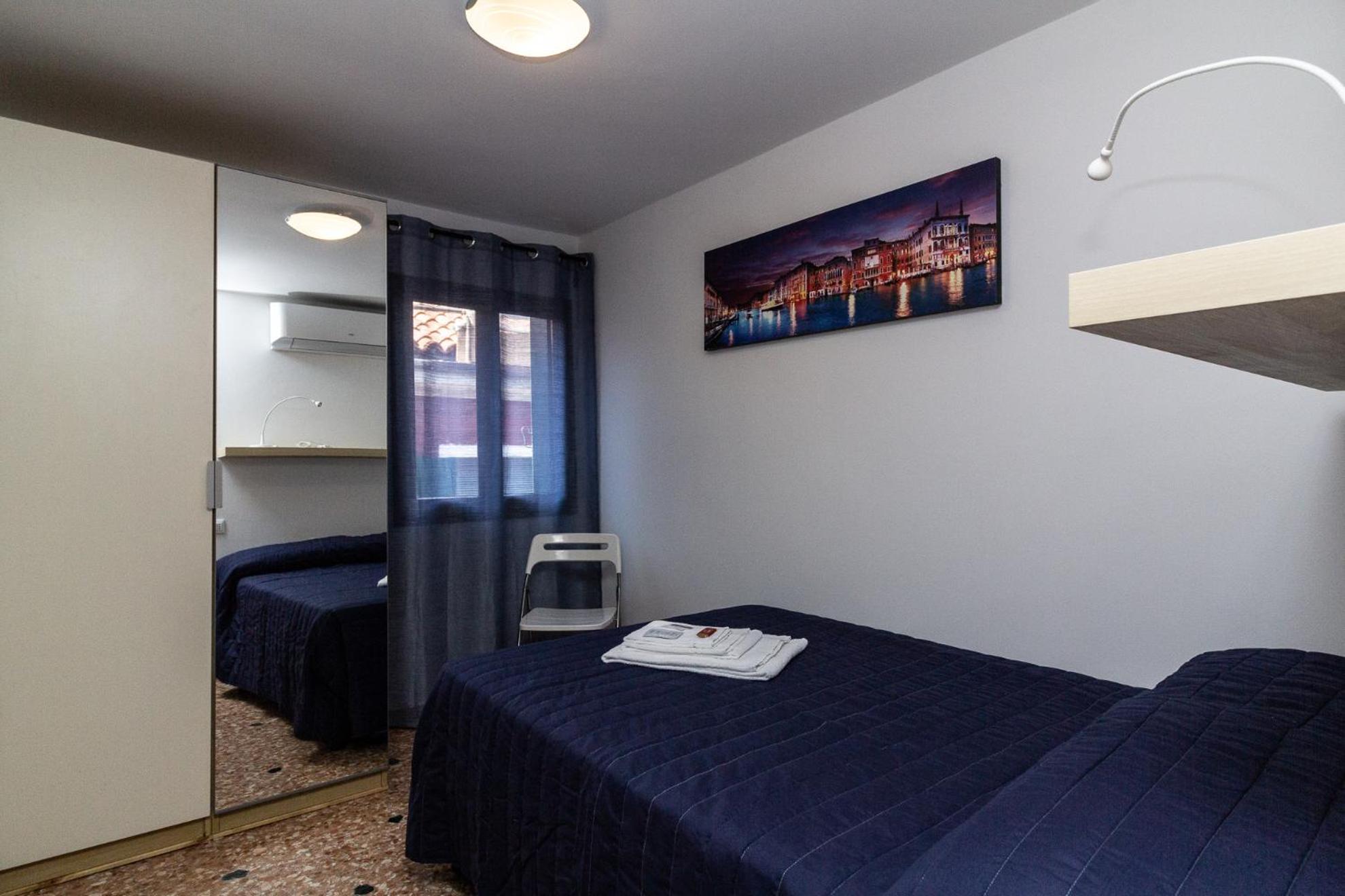 Veneziacentopercento Apartments & Rooms