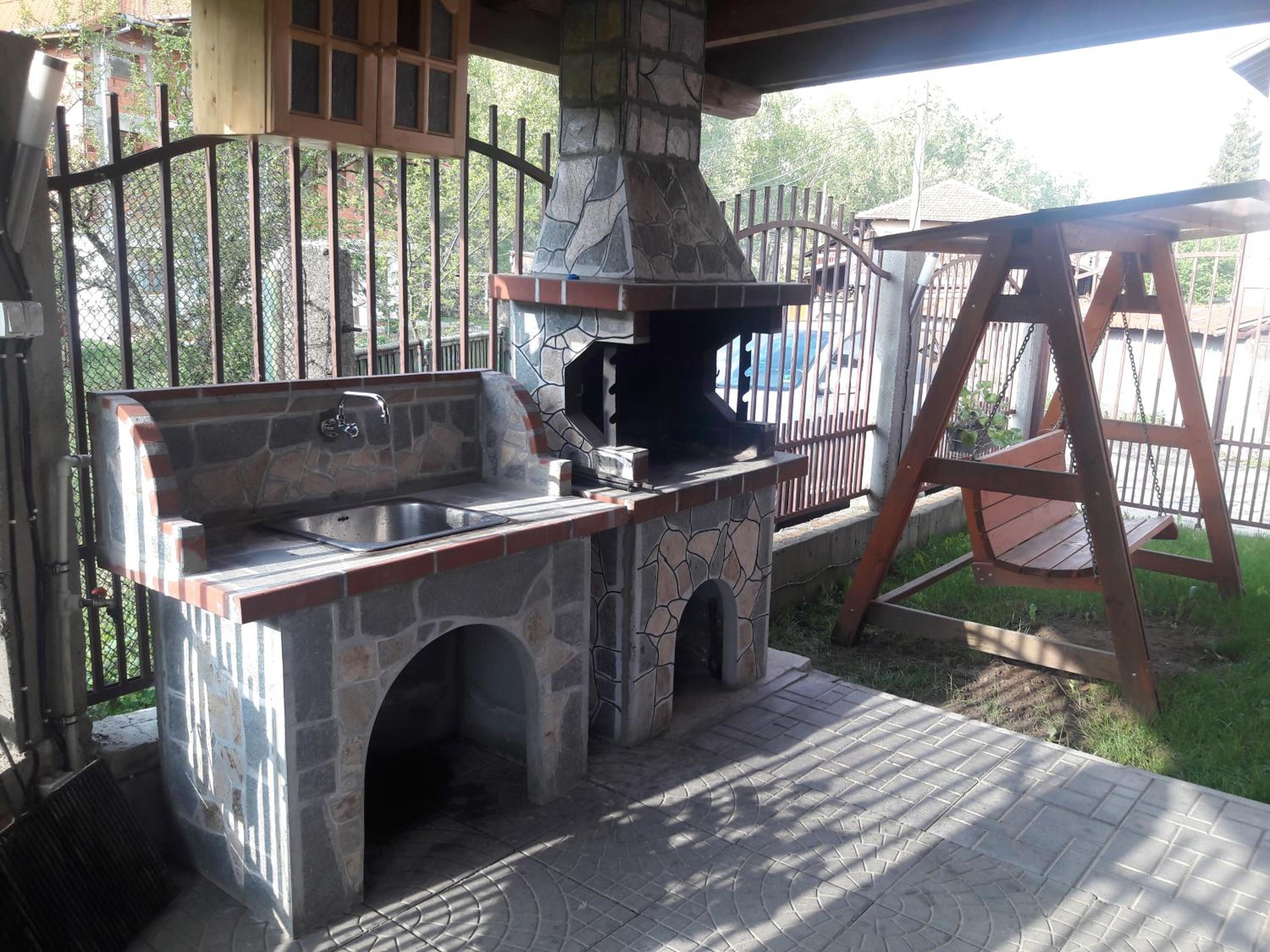 Advel Guest House