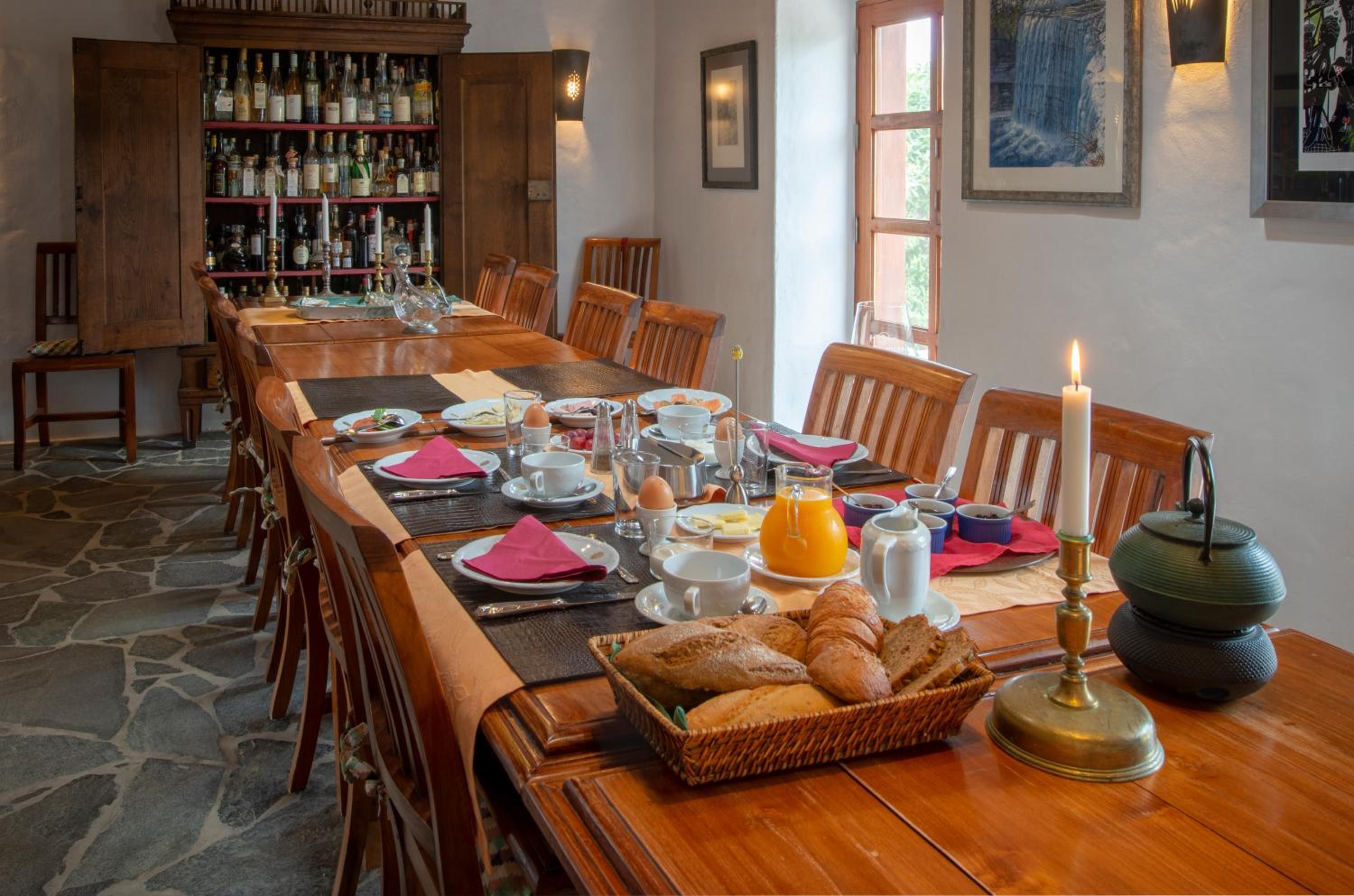 dining