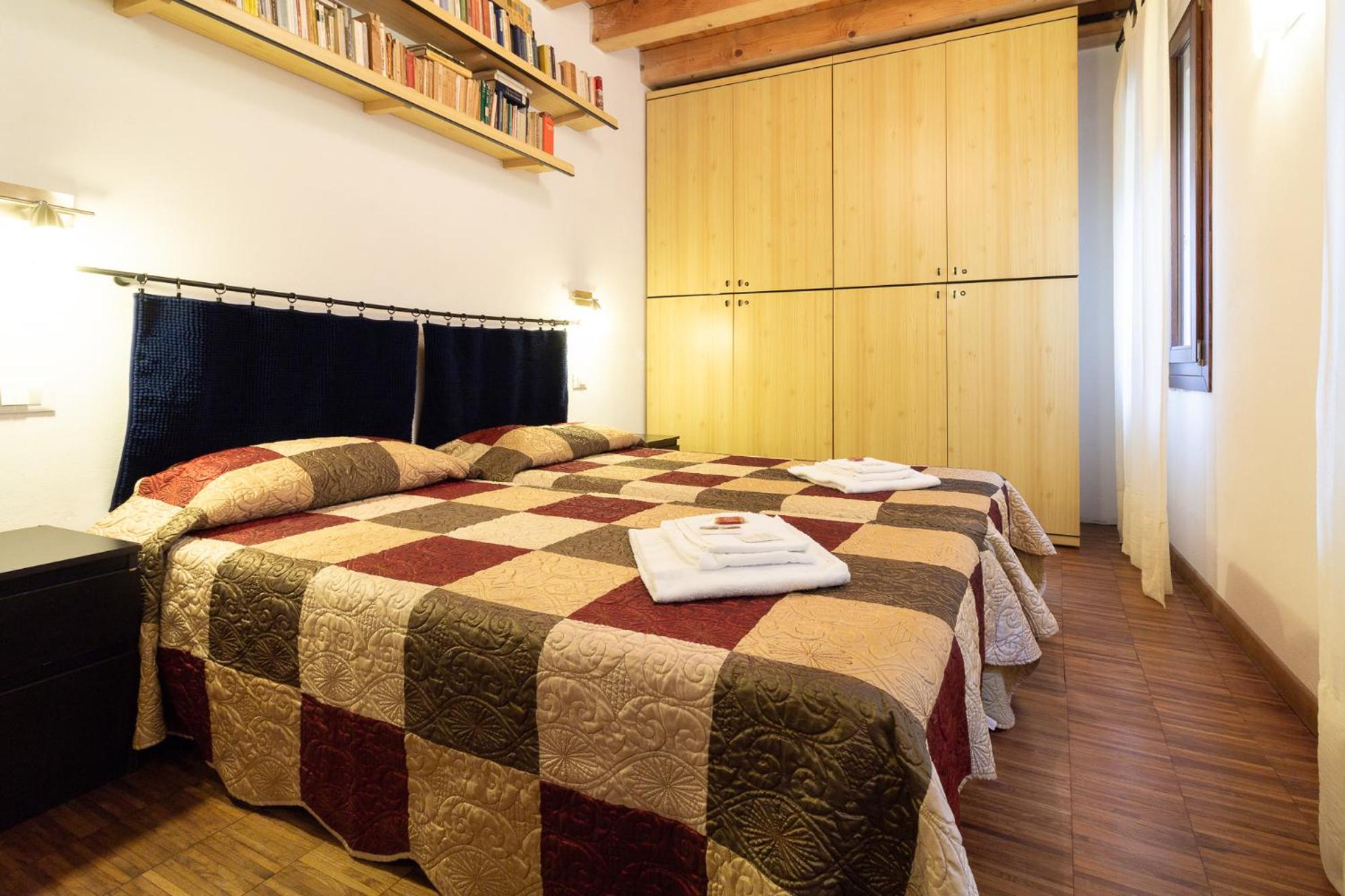 Veneziacentopercento Apartments & Rooms