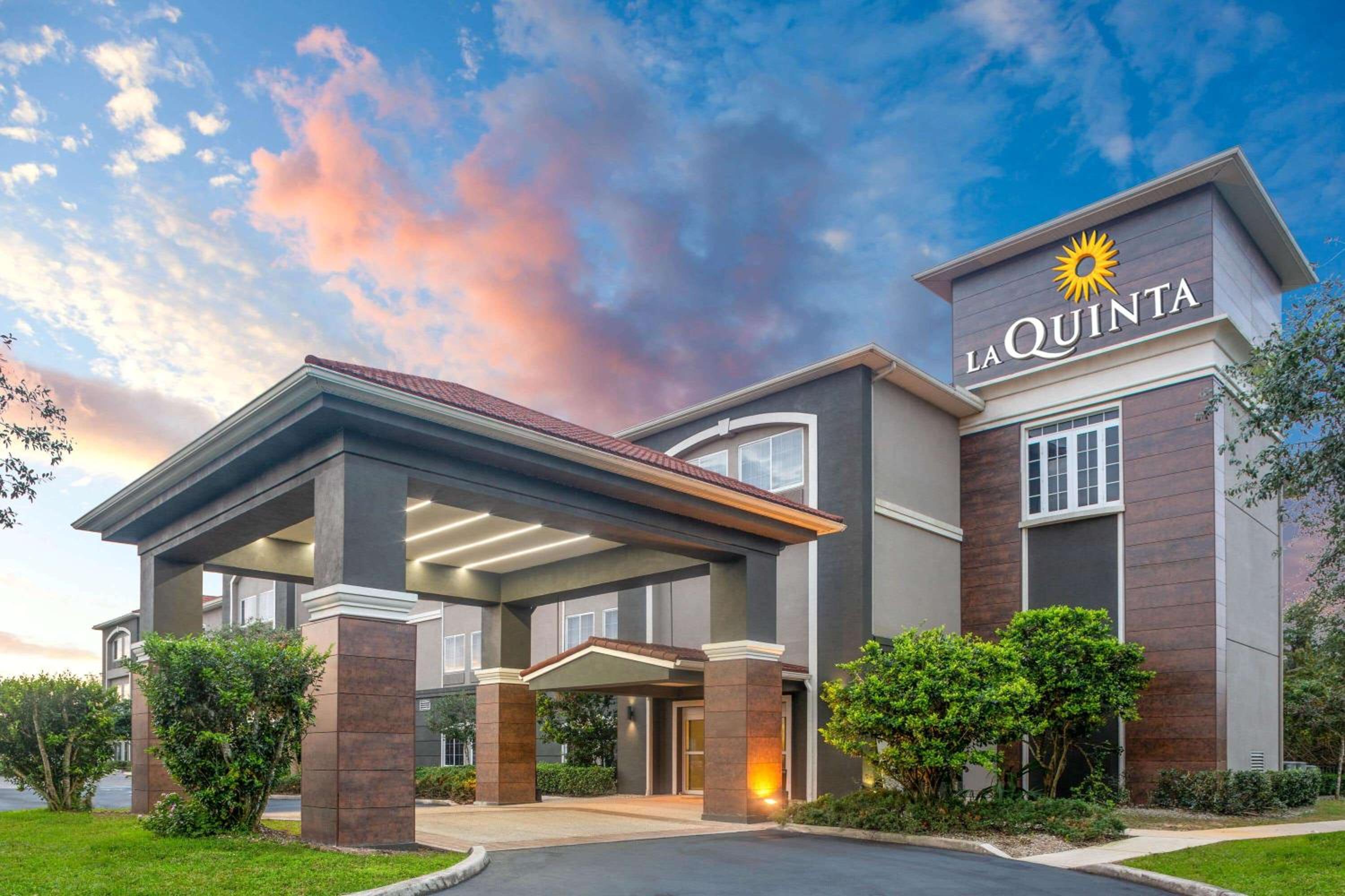 Sebring Vacations - La Quinta by Wyndham Sebring - Property Image 3