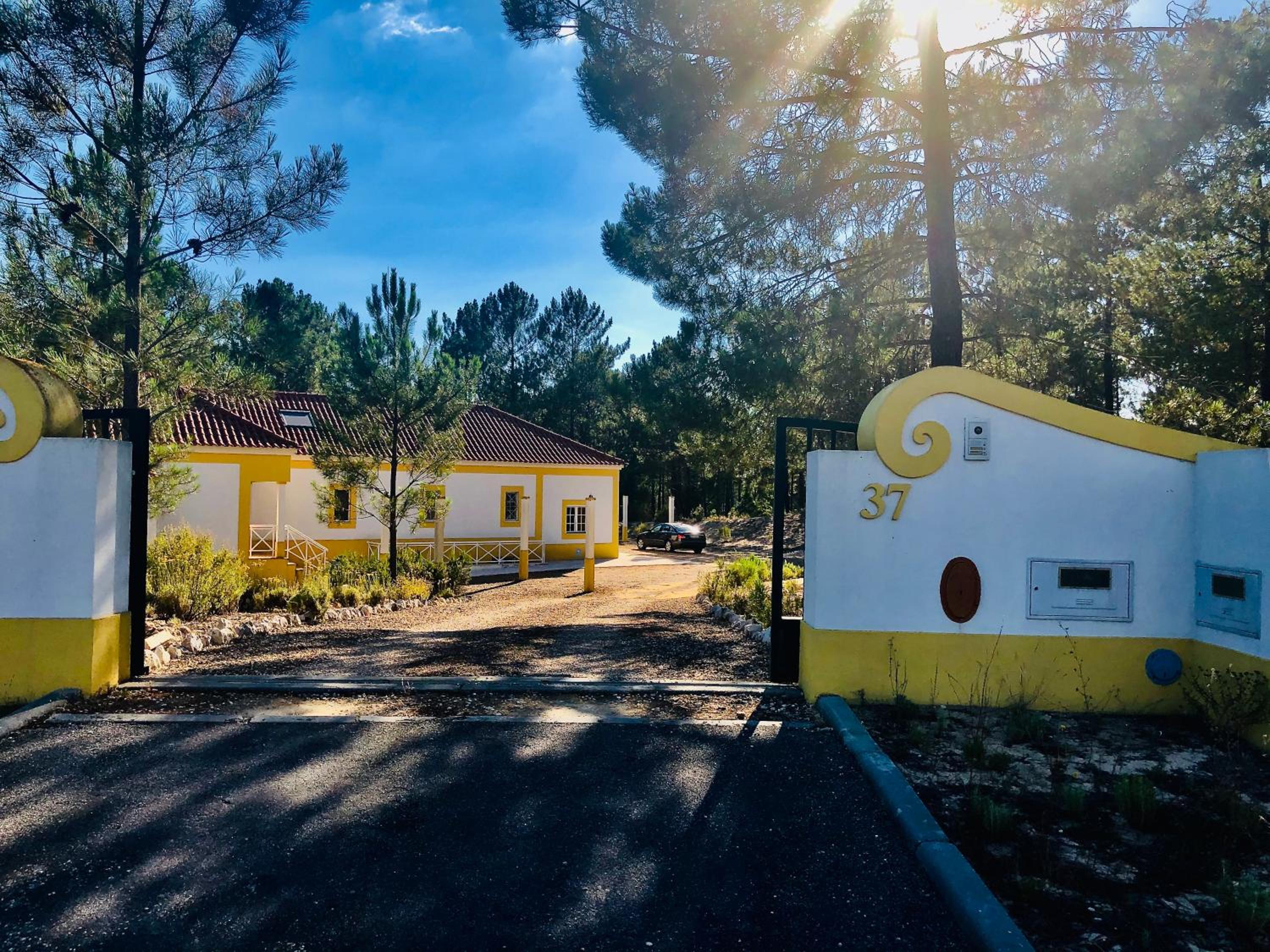 Hotel Villa Sal - Spacious, Private Apartment In A Villa With Pool