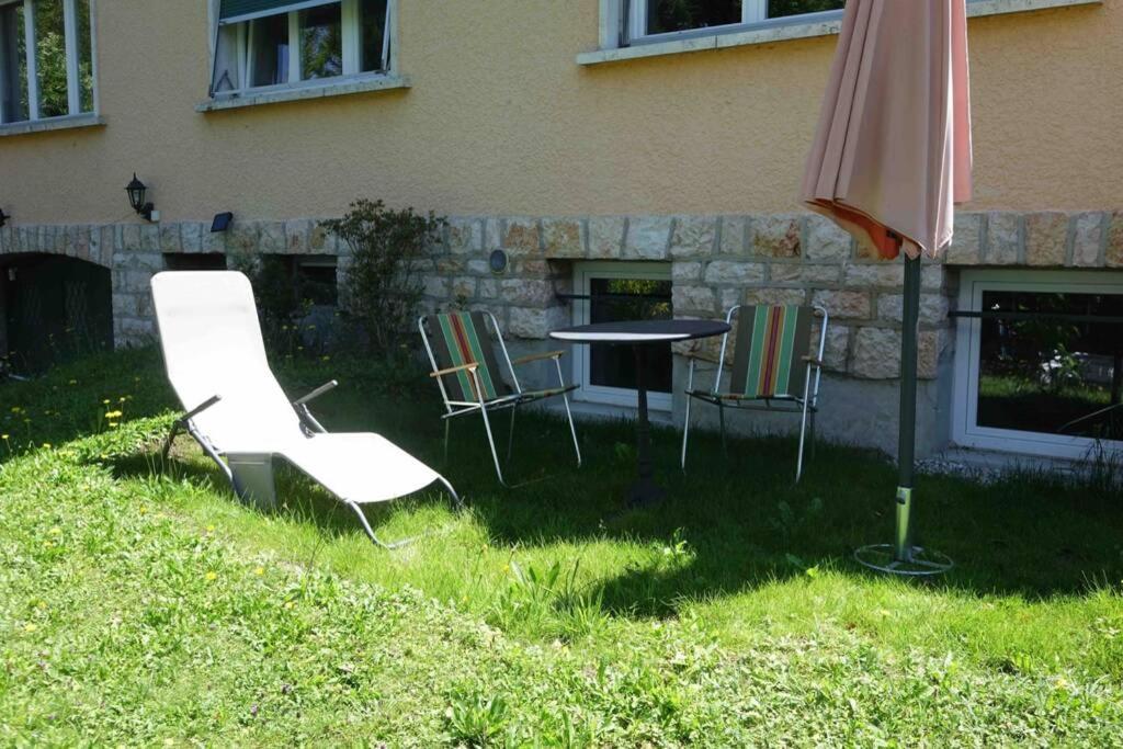 Appartement 1 pièce entresol 30 m2 proche du centre et bain thermal