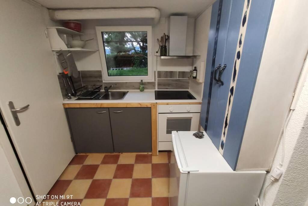 Appartement 1 pièce entresol 30 m2 proche du centre et bain thermal