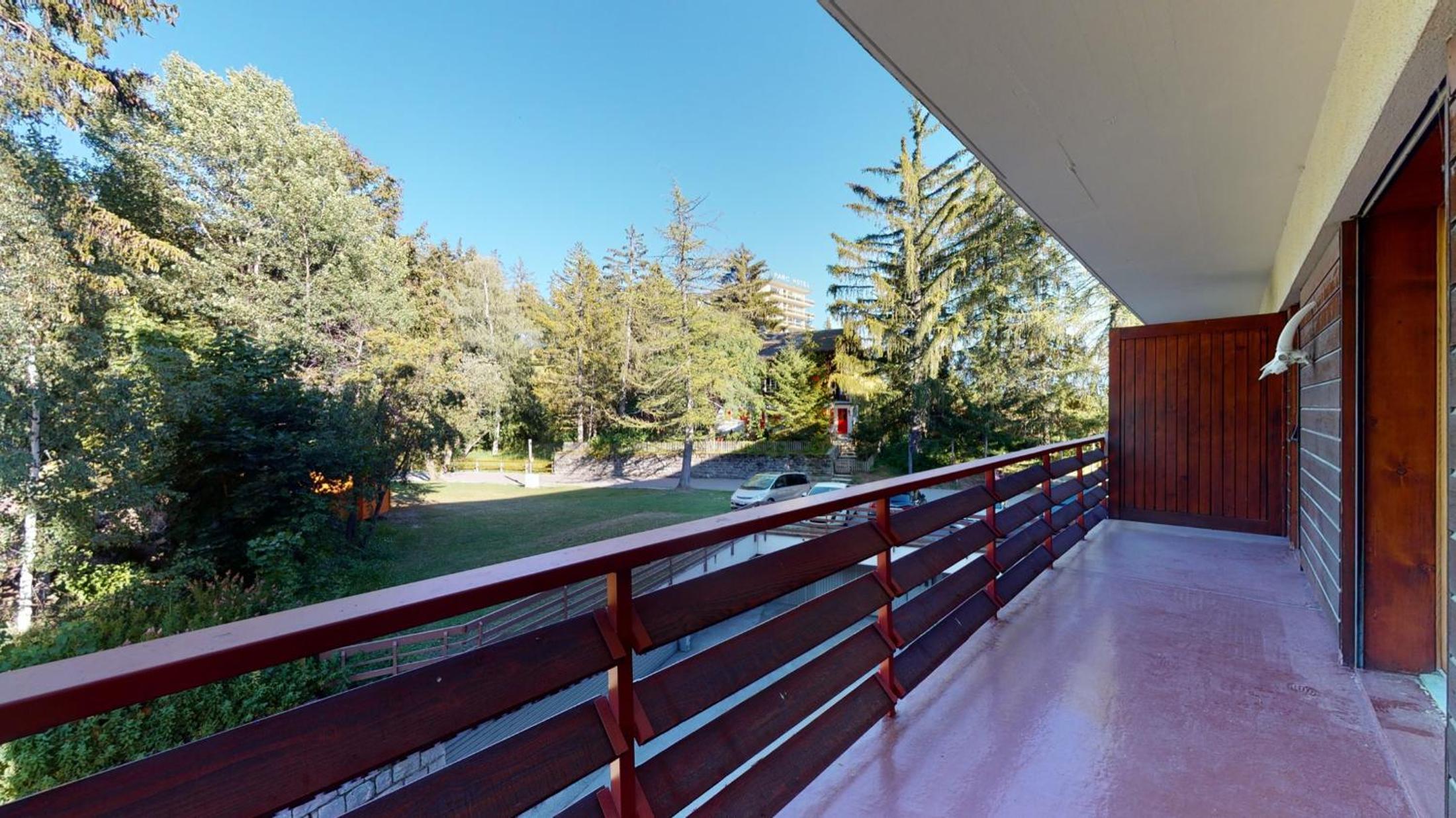 Beautiful apartment in the center of Crans-Montana with a large balcony