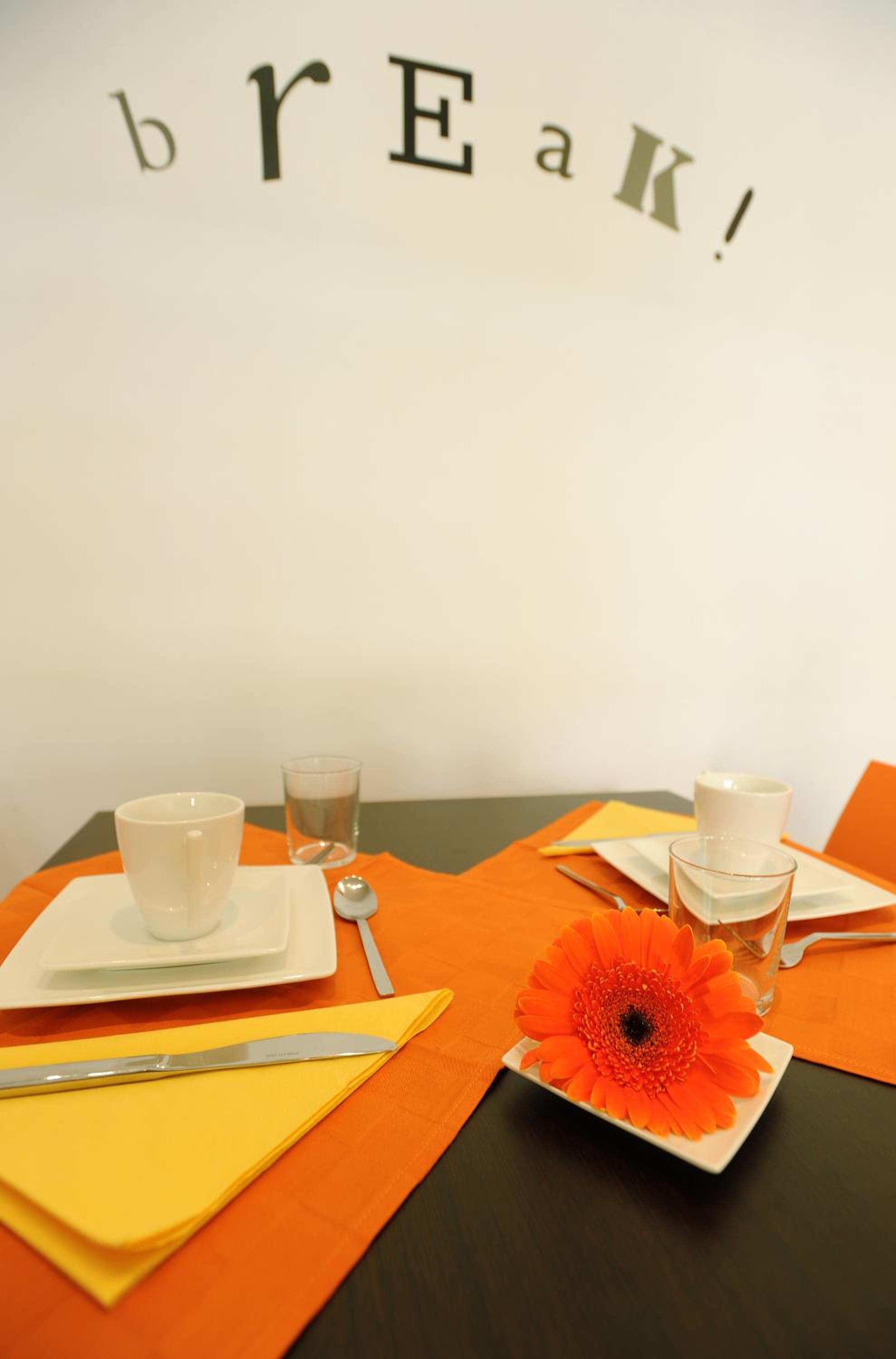 Honey Rooms en Rome — dining