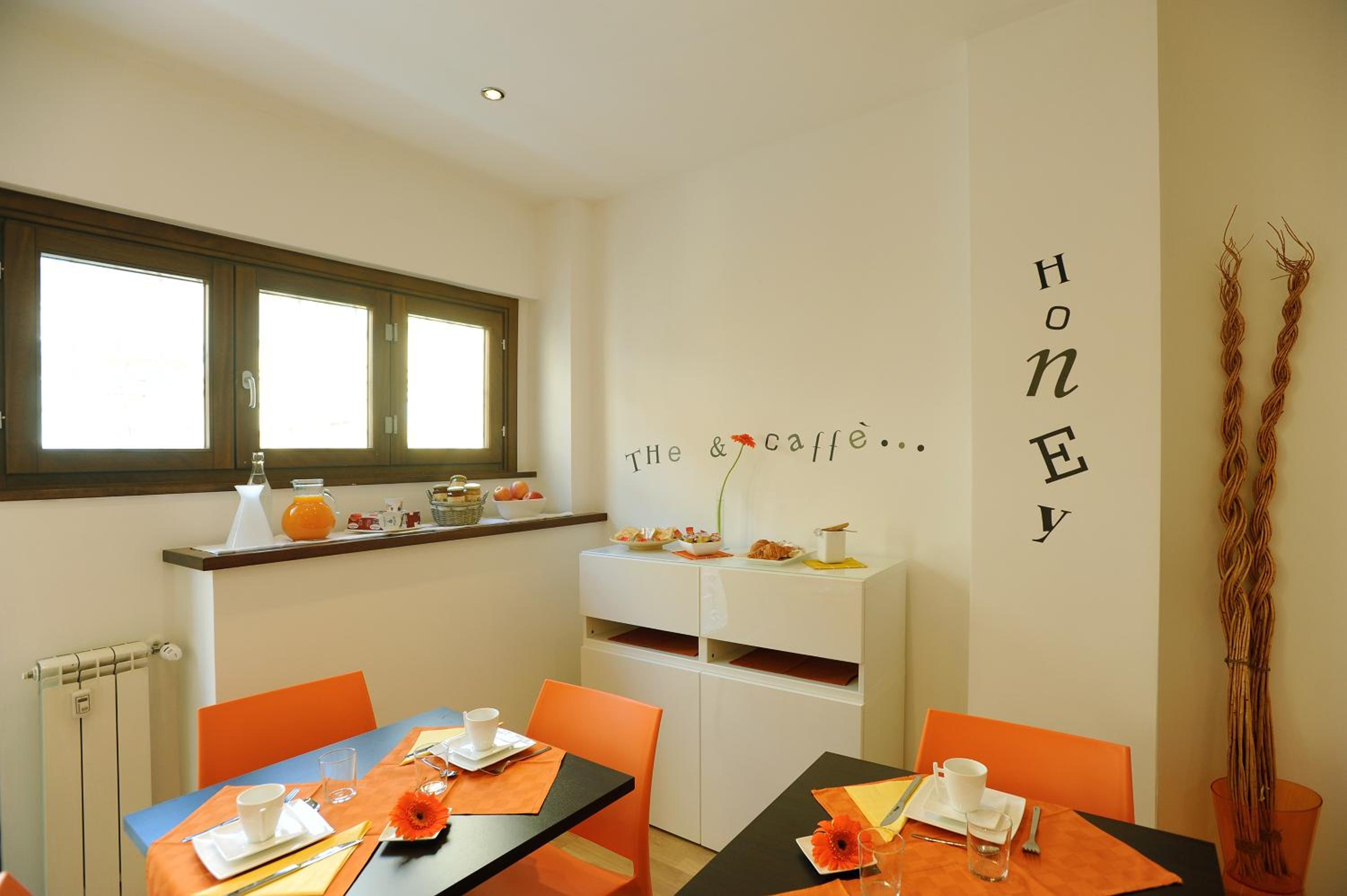 Honey Rooms photo 5