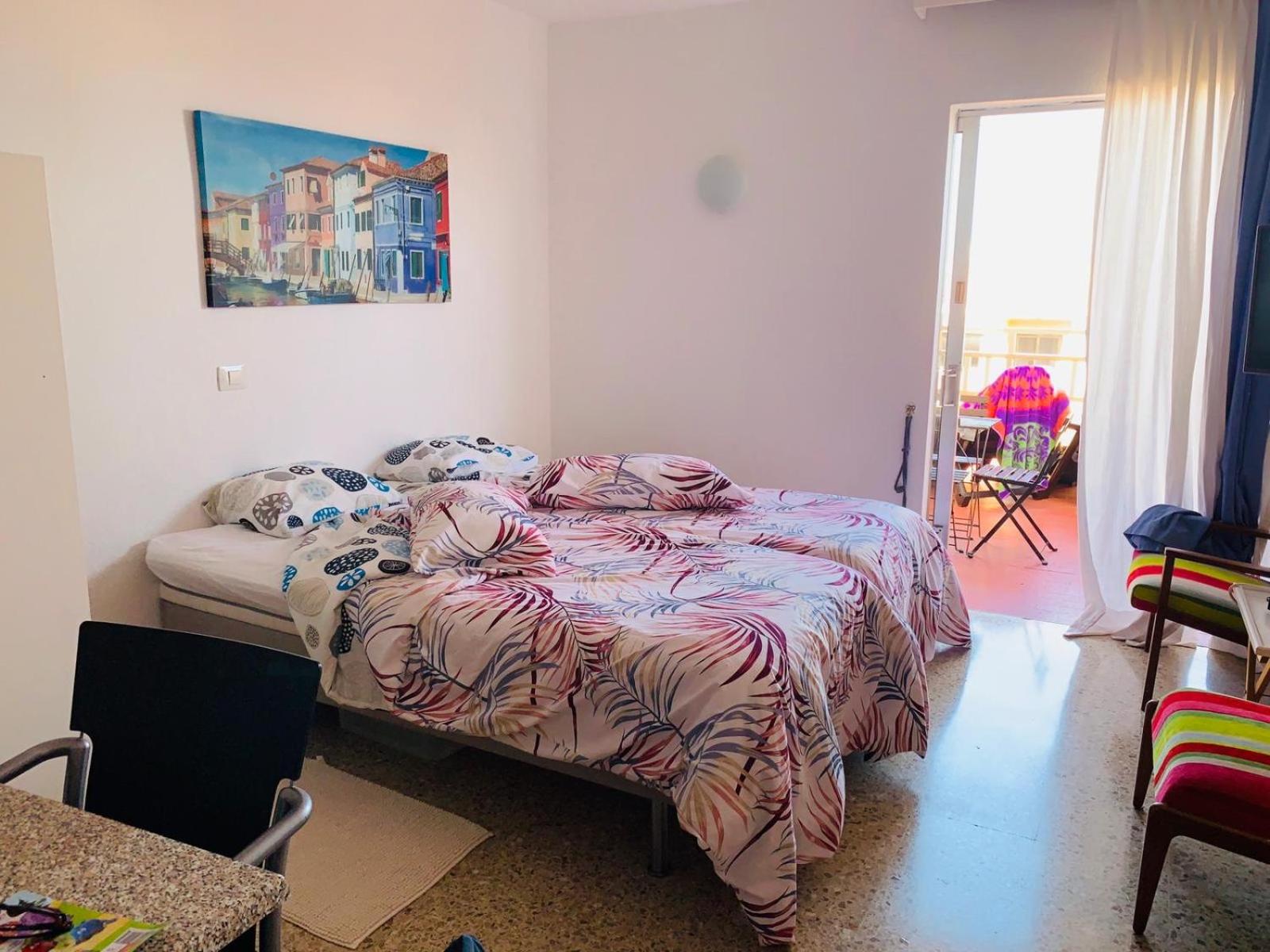 Estudio Ático Sol y Playa piscina