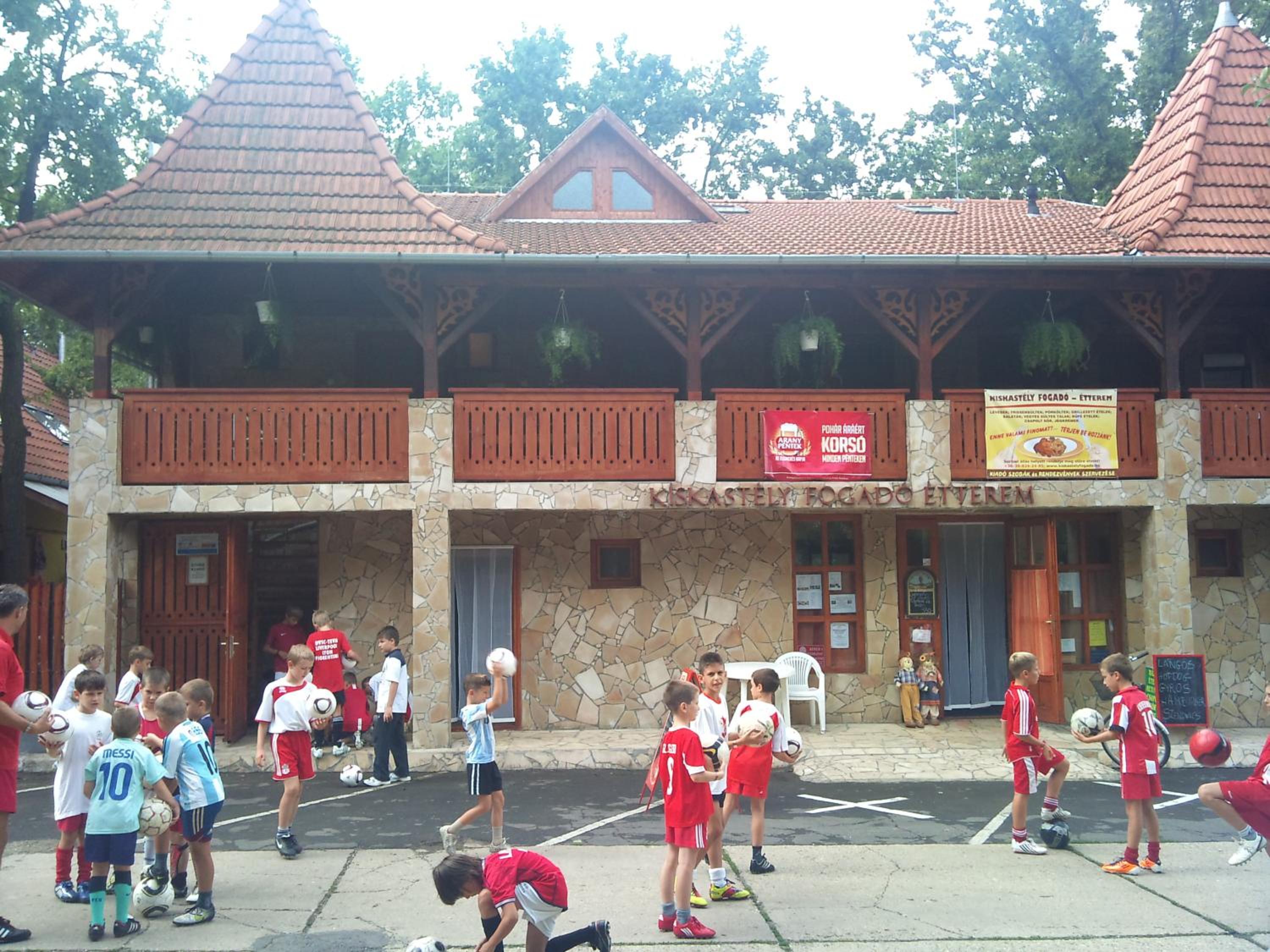 Kiskastély Fogadó-Étterem, photo 14
