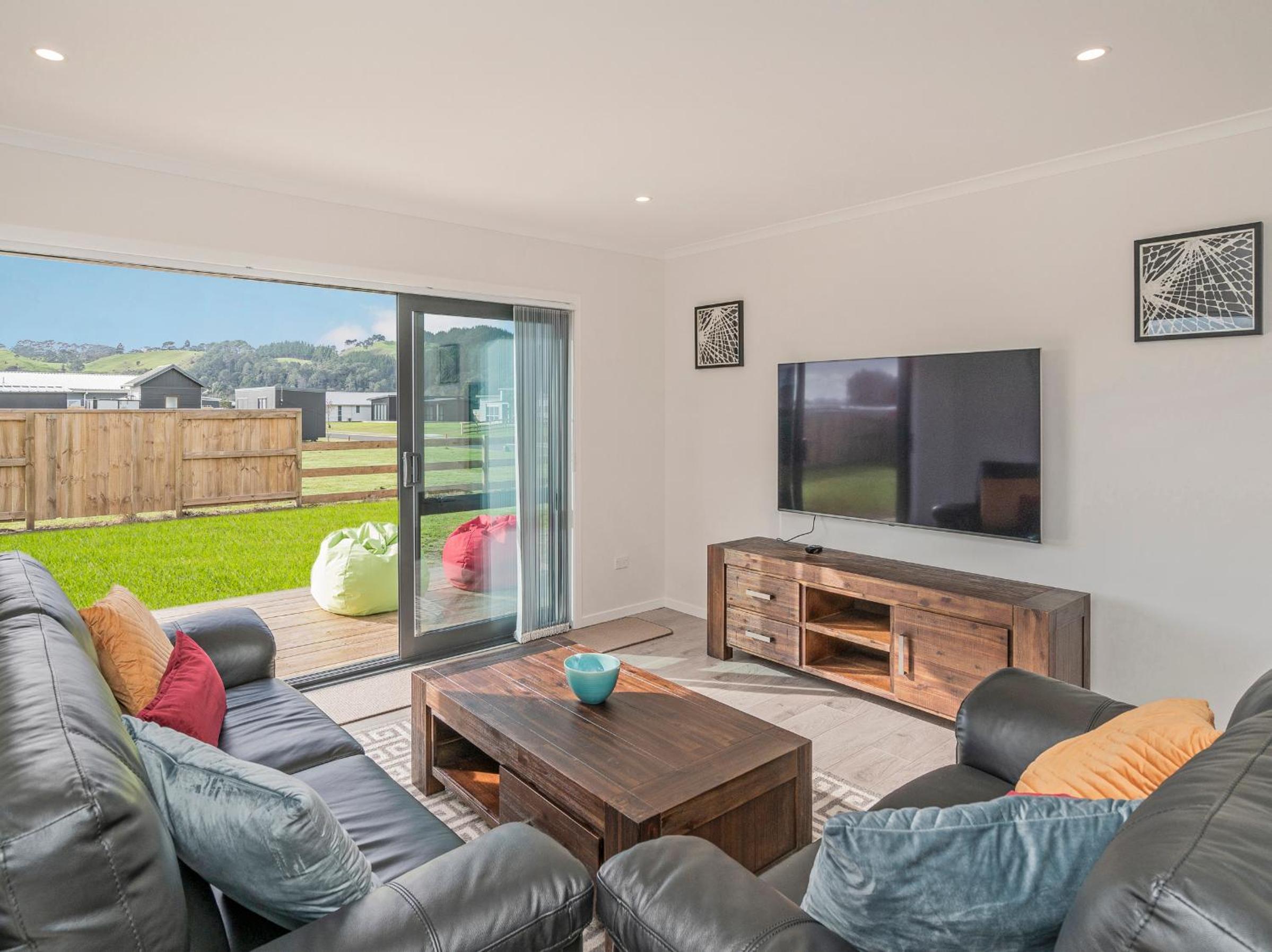 Seabliss - Cooks Beach Holiday Home view 3