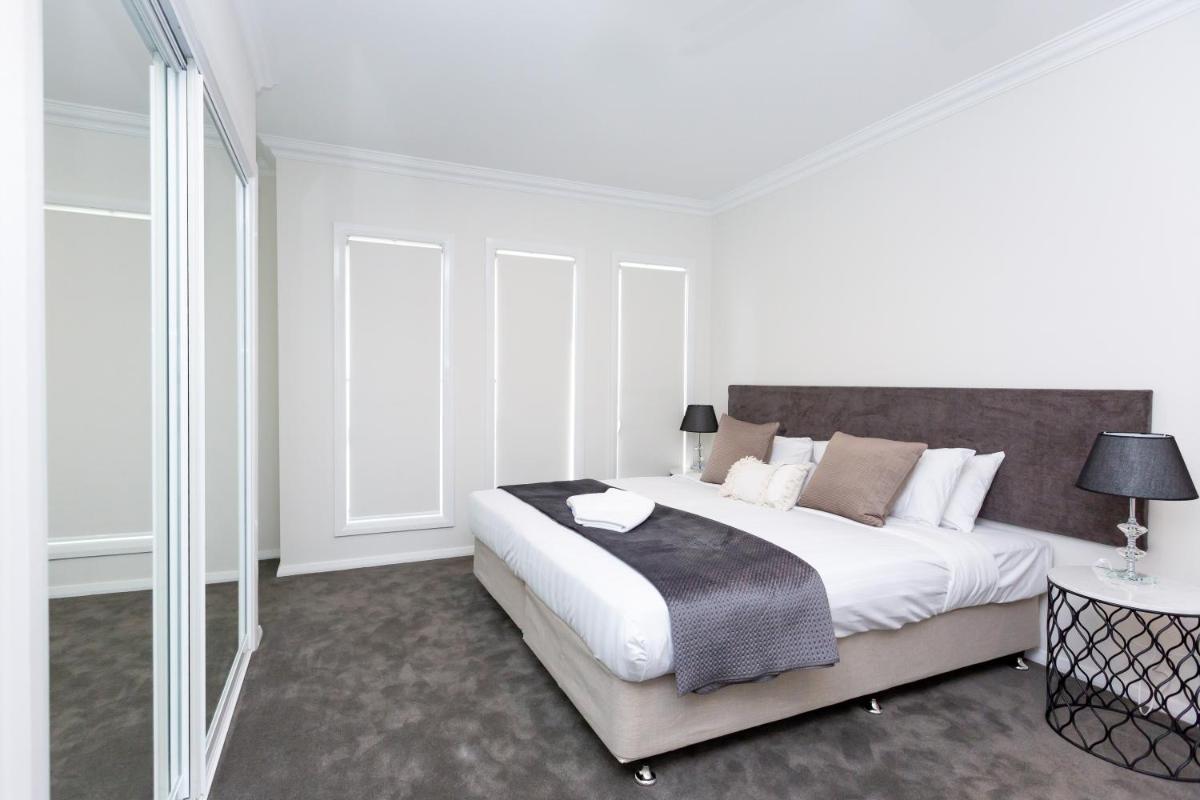 Wagga Apartments #3 view 2