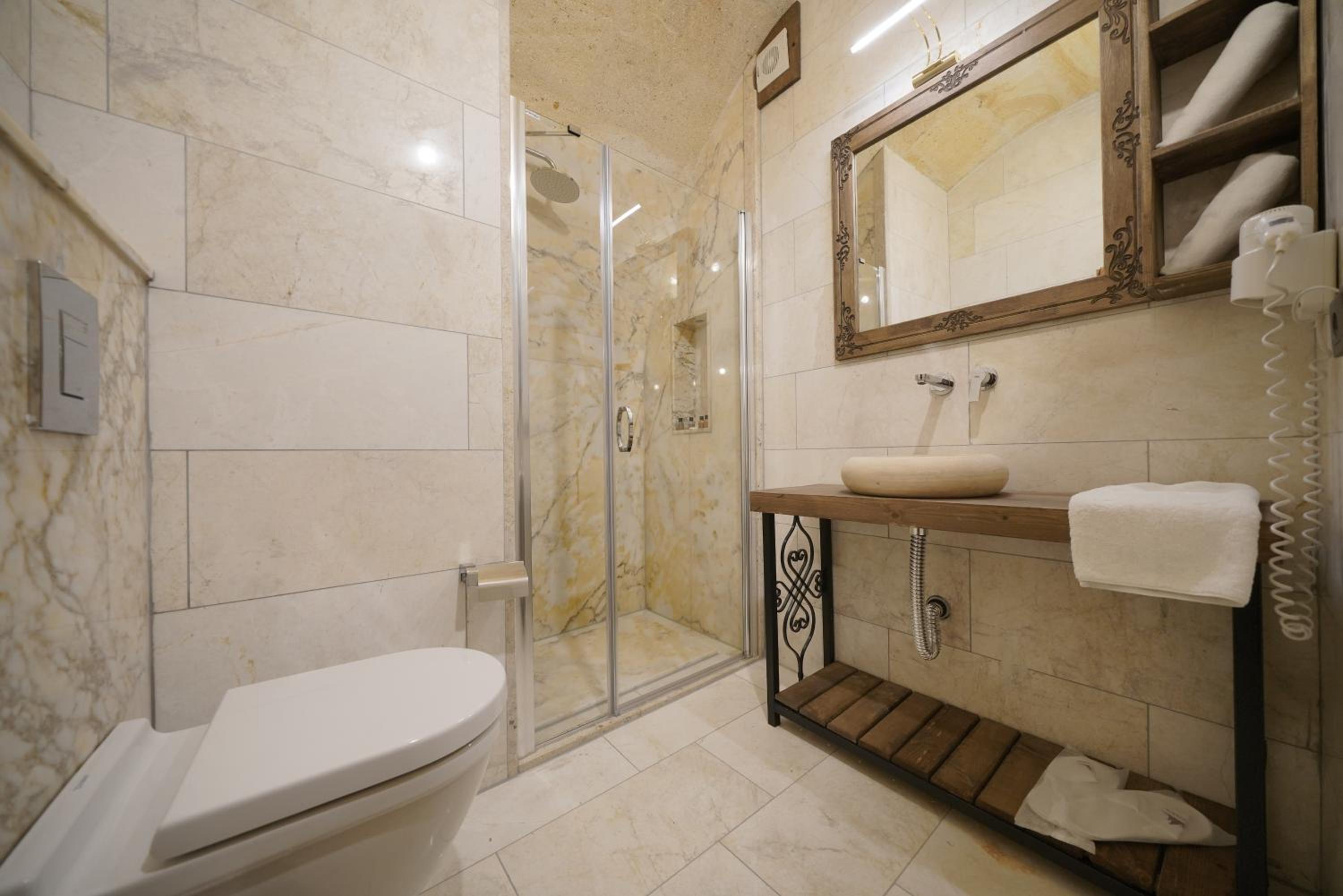Walnut House Otel - Image 29