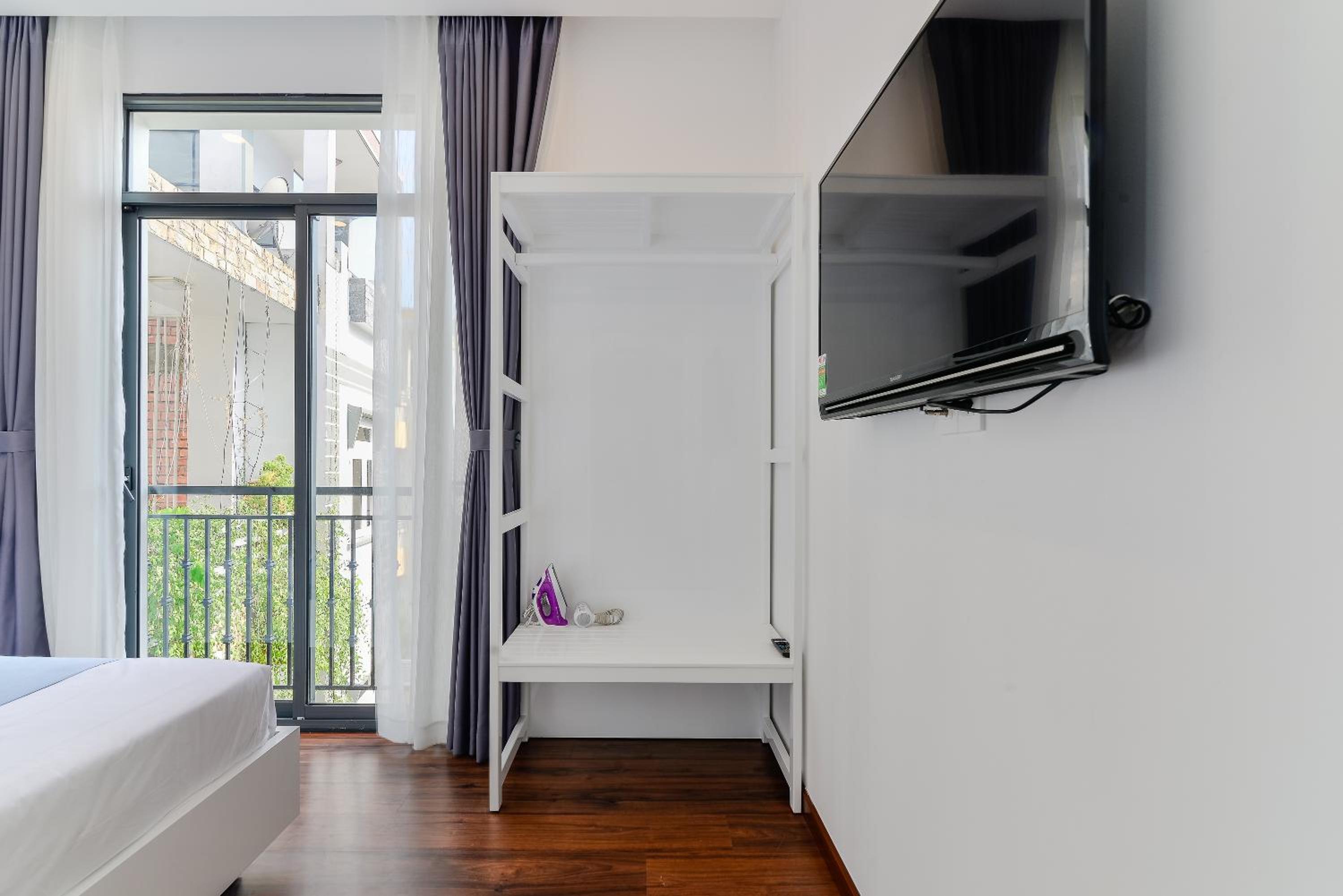 Cozrum Homes The Gallery Residence