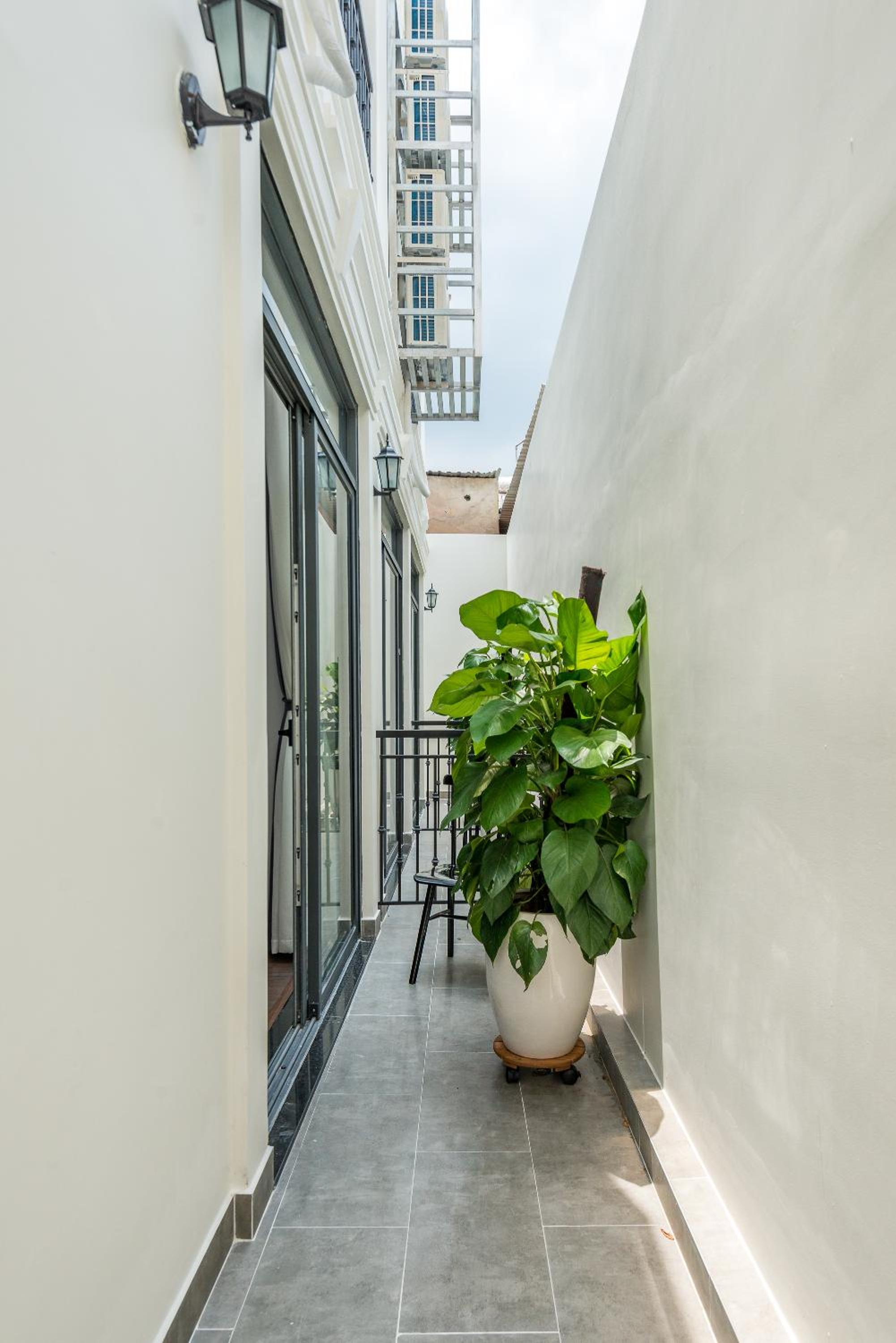 Cozrum Homes The Gallery Residence