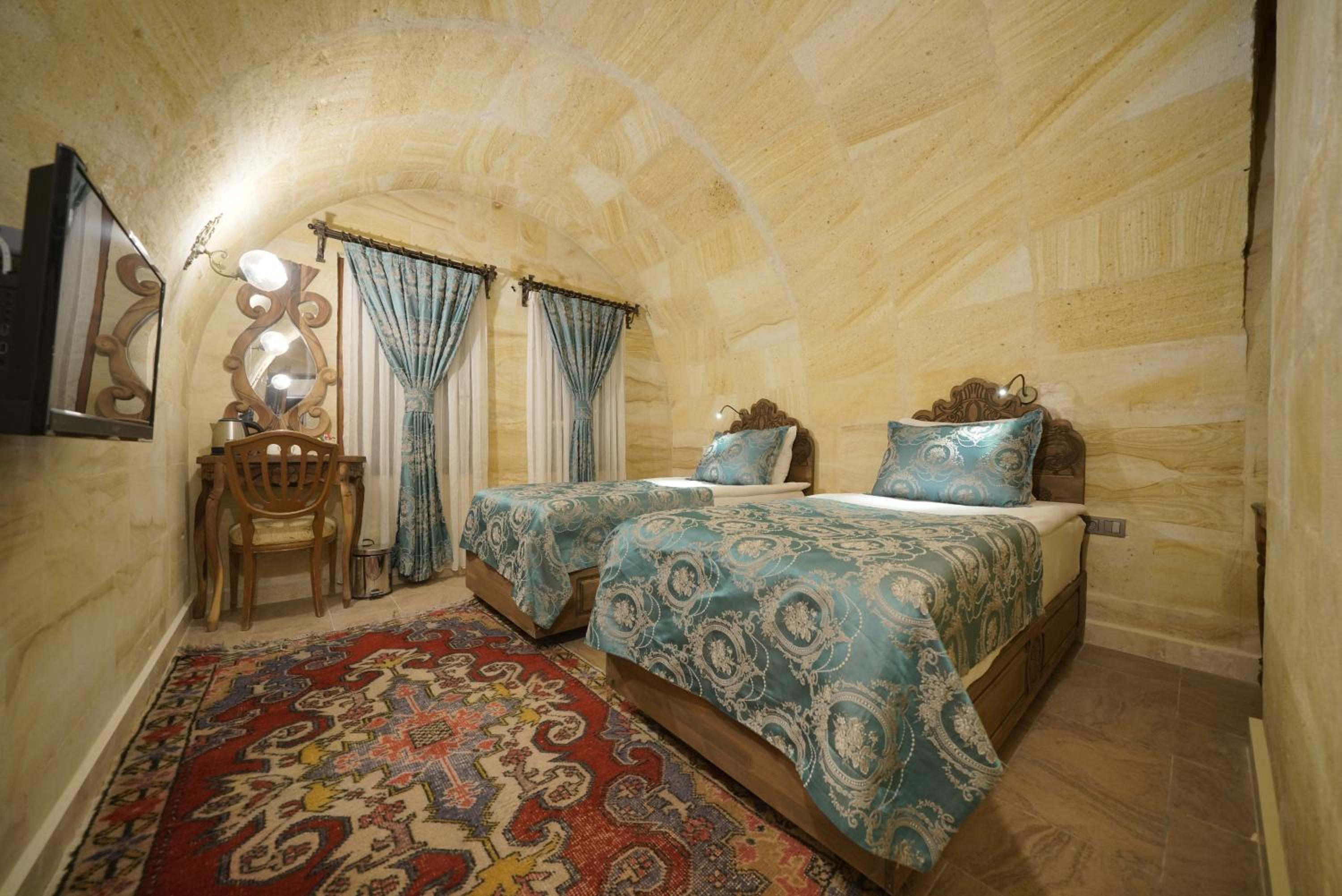 Walnut House Otel - Image 21