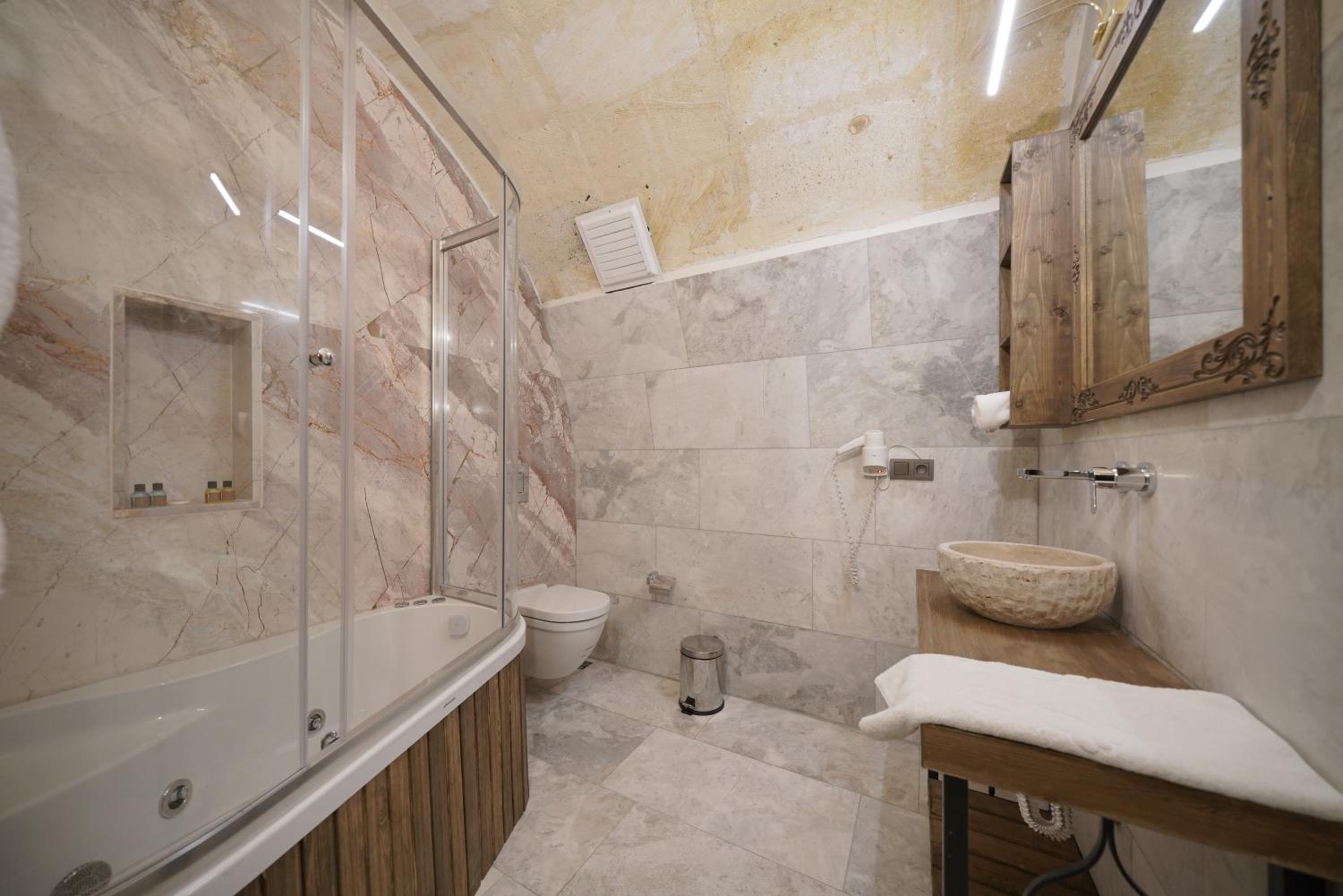 Walnut House Otel - Image 49